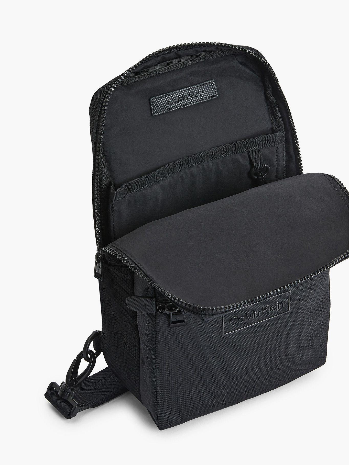 Bolso Cruzado Ck Code Negro Calvin Klein-2