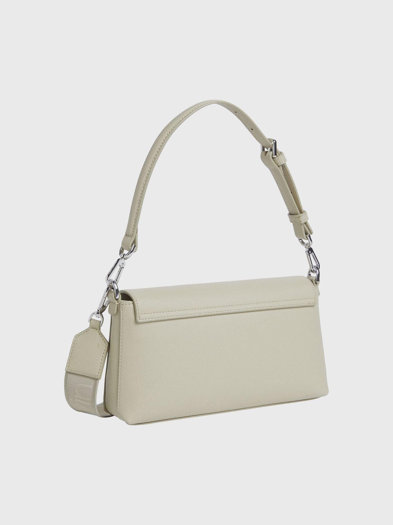 Cartera Ck Must Caviar Verde Calvin Klein-2