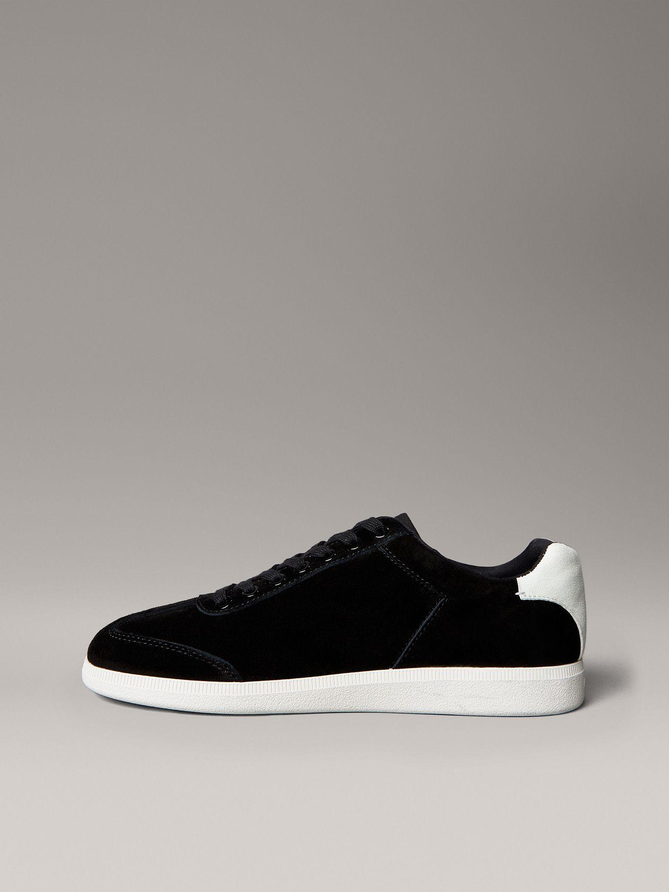 Zapatillas Corte Bajo Textura Gamuza Negro Calvin Klein-5