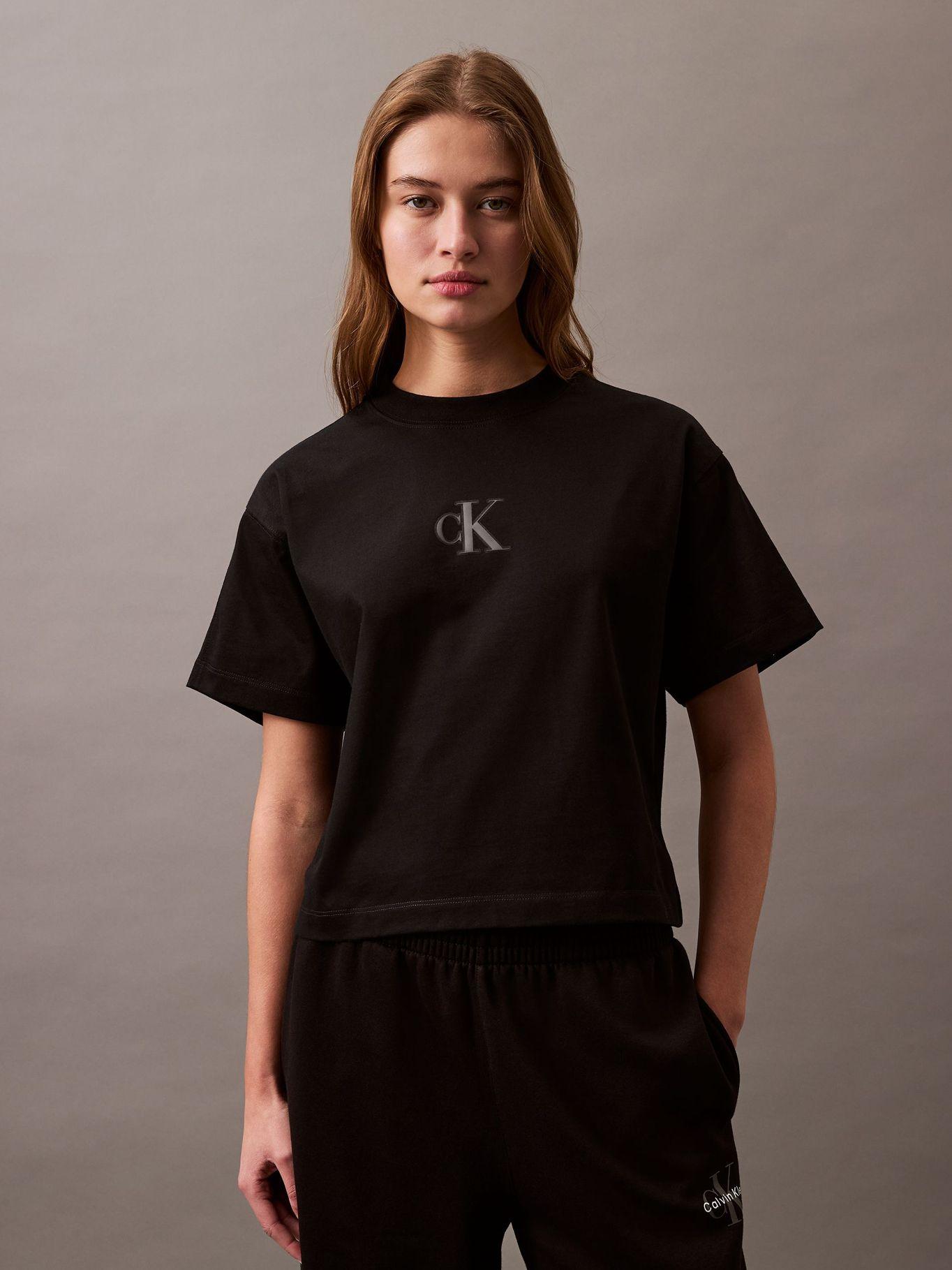 Polera Cropped con Monograma Negro Calvin Klein-0