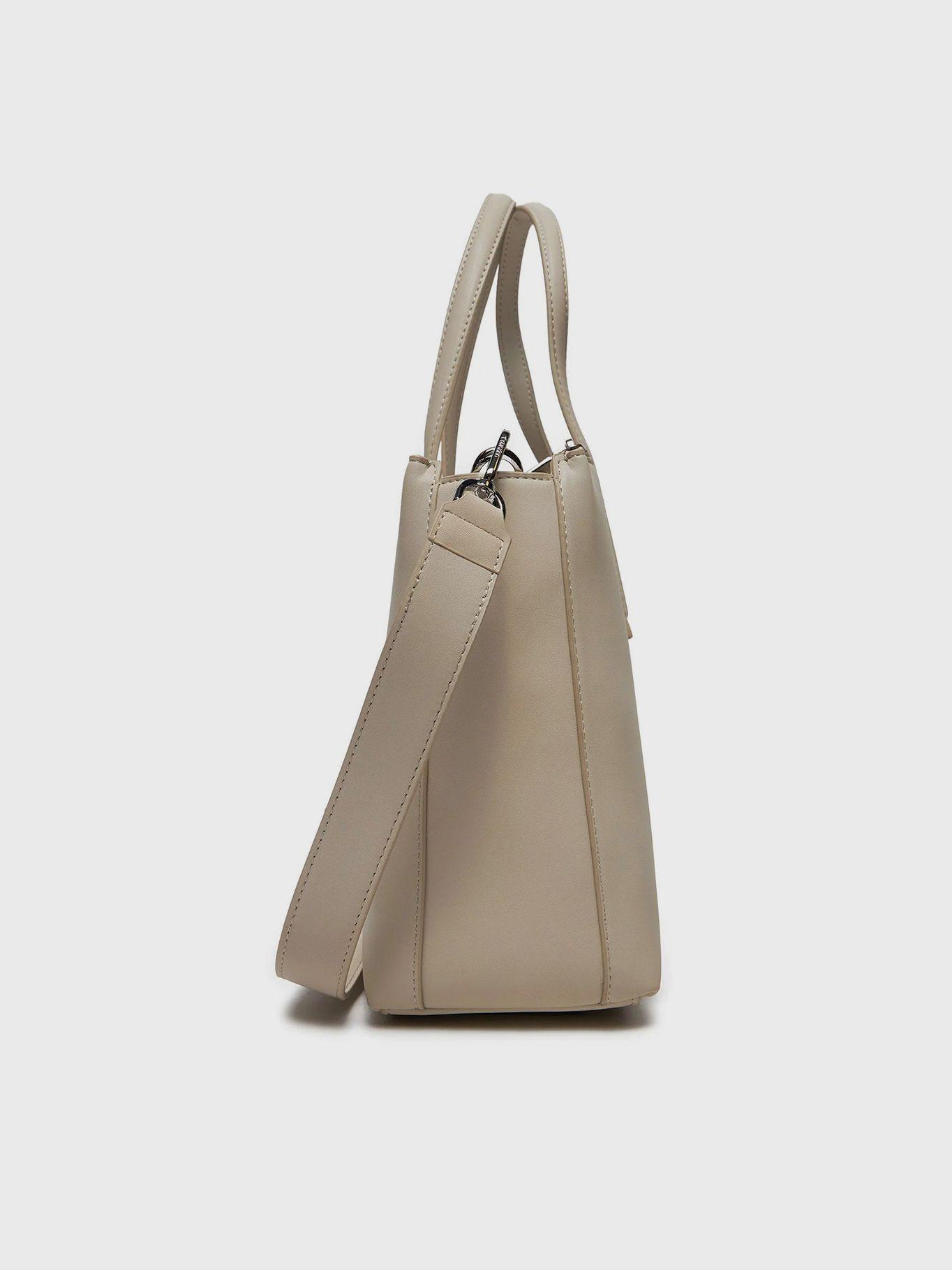 Cartera Tote Ck Must Beige Calvin Klein-2