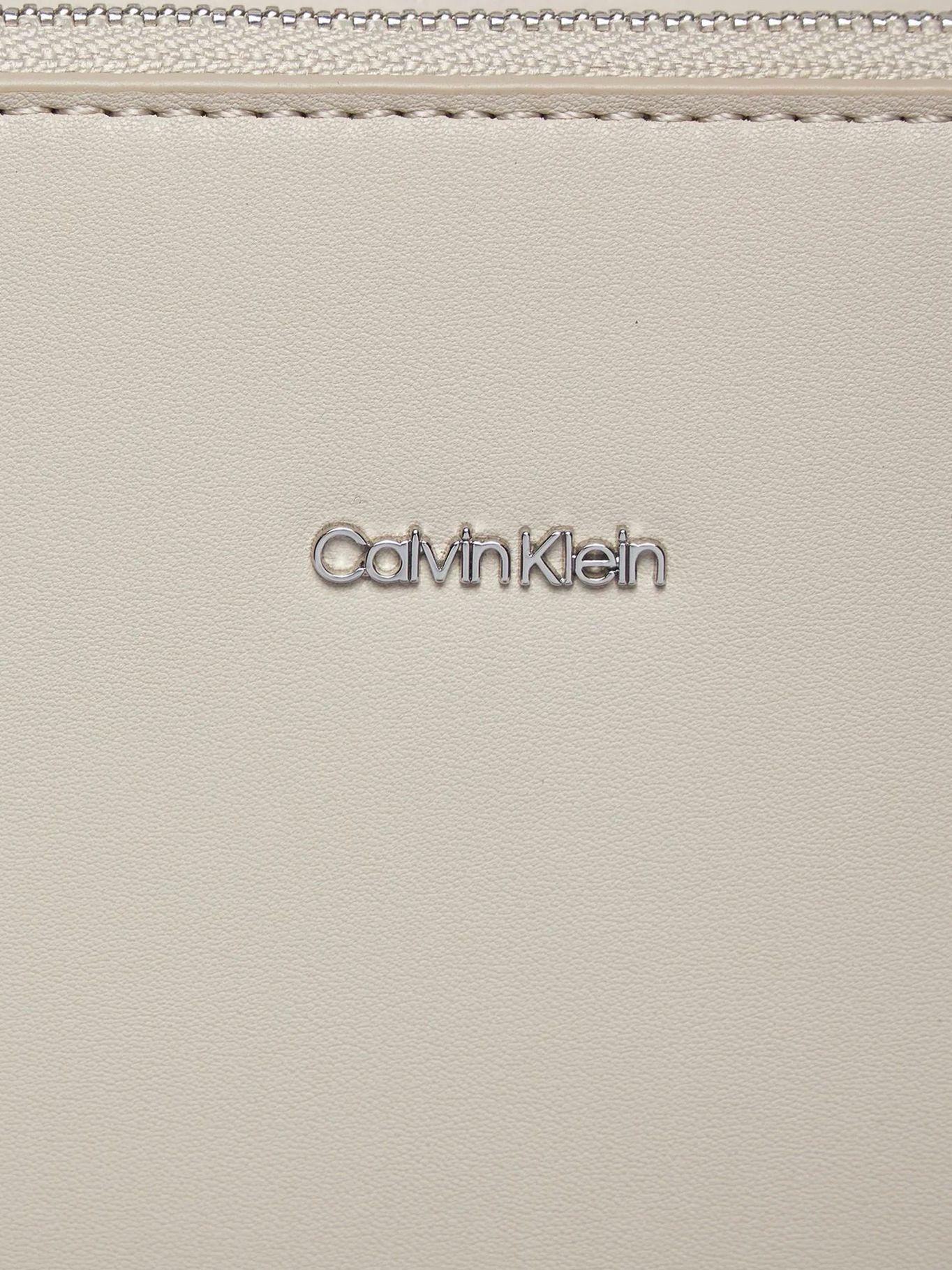 Cartera Tote Ck Must Beige Calvin Klein-3