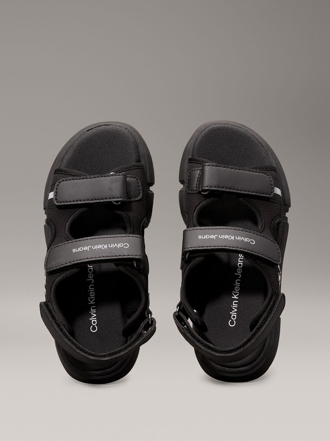 Sandalias Niño con Velcro Negro Calvin Klein-2