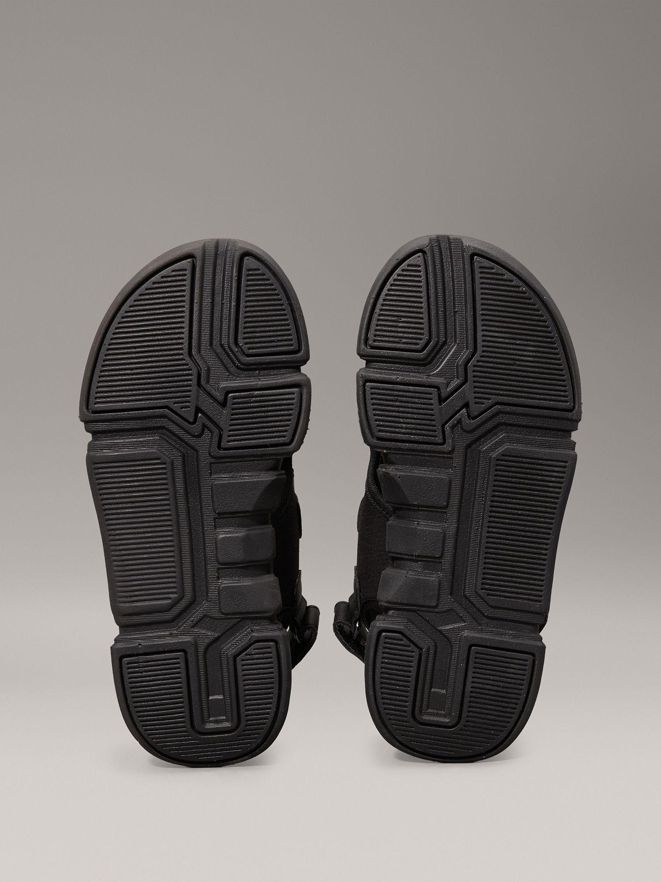 Sandalias Niño con Velcro Negro Calvin Klein-3