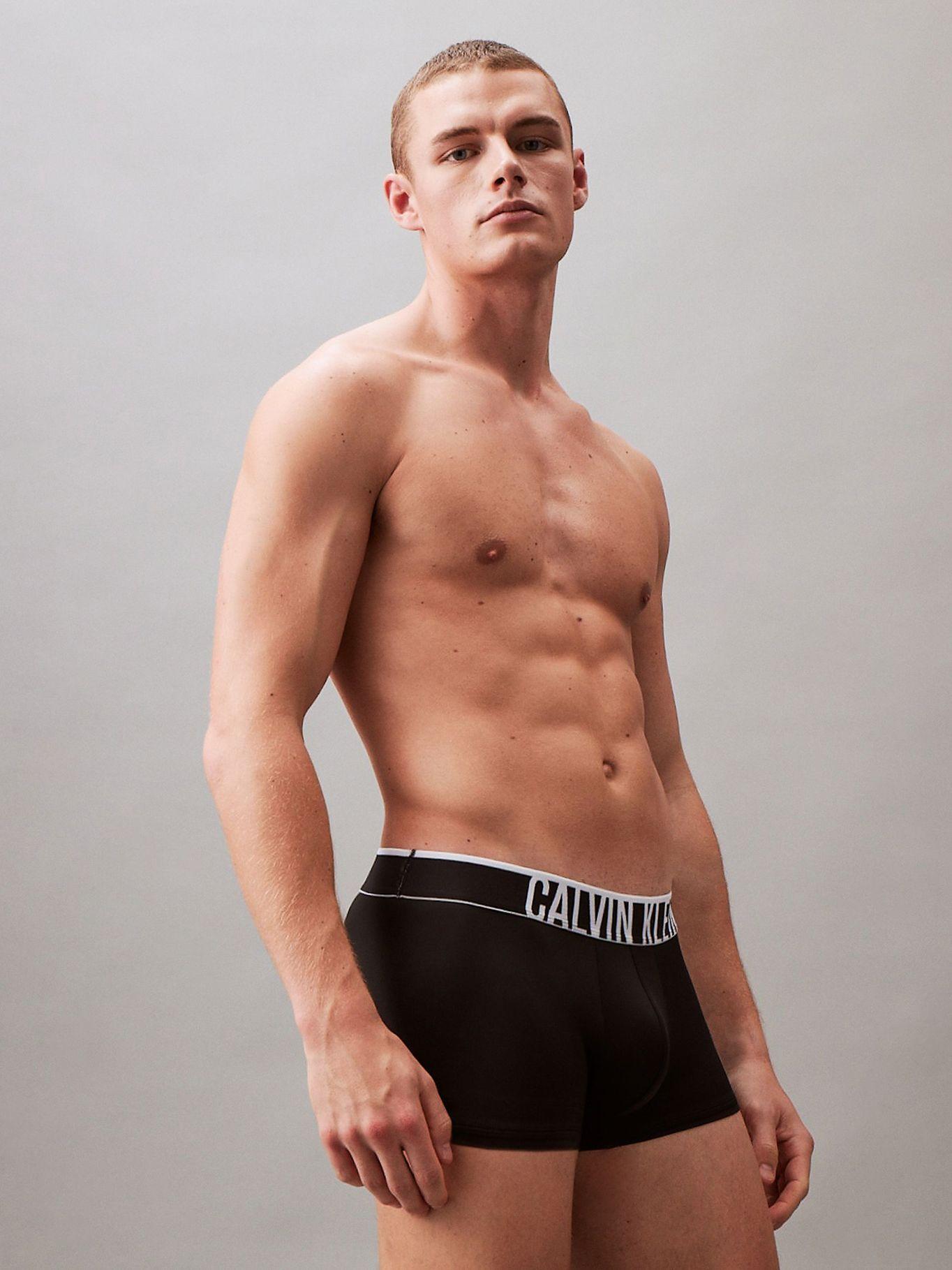 Bóxer Low Trunk Ultra Cooling Negro Calvin Klein-1