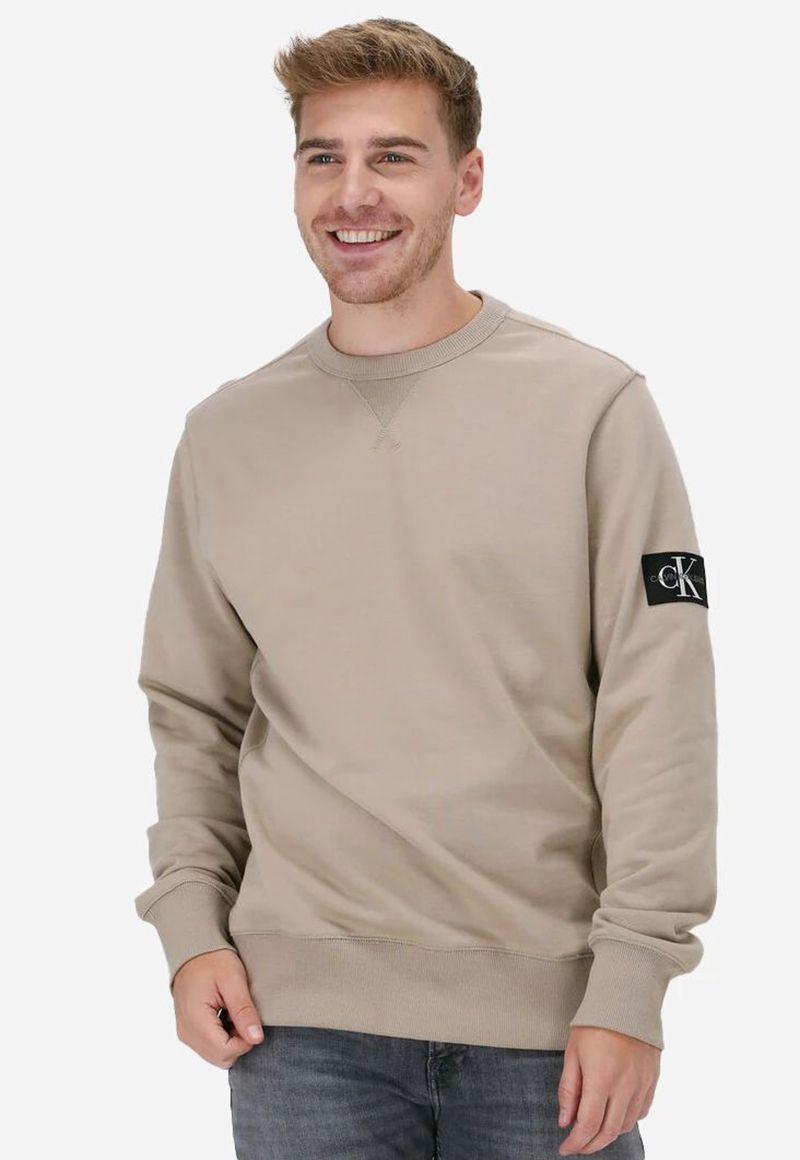 Sudadera con insignia de monograma Beige Calvin Klein-0