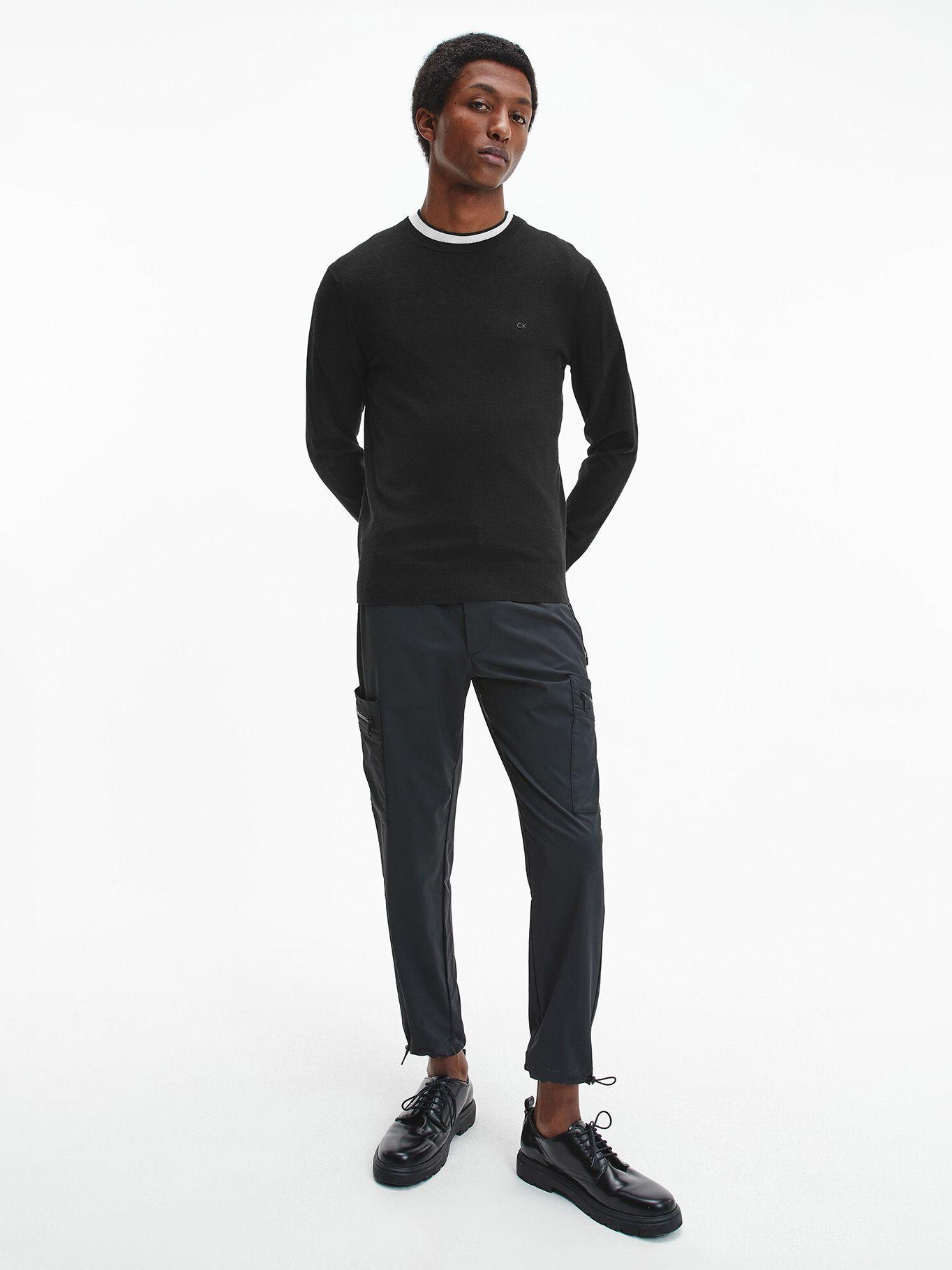 Suéter Essential Crew Neck Negro BEH Calvin Klein-1