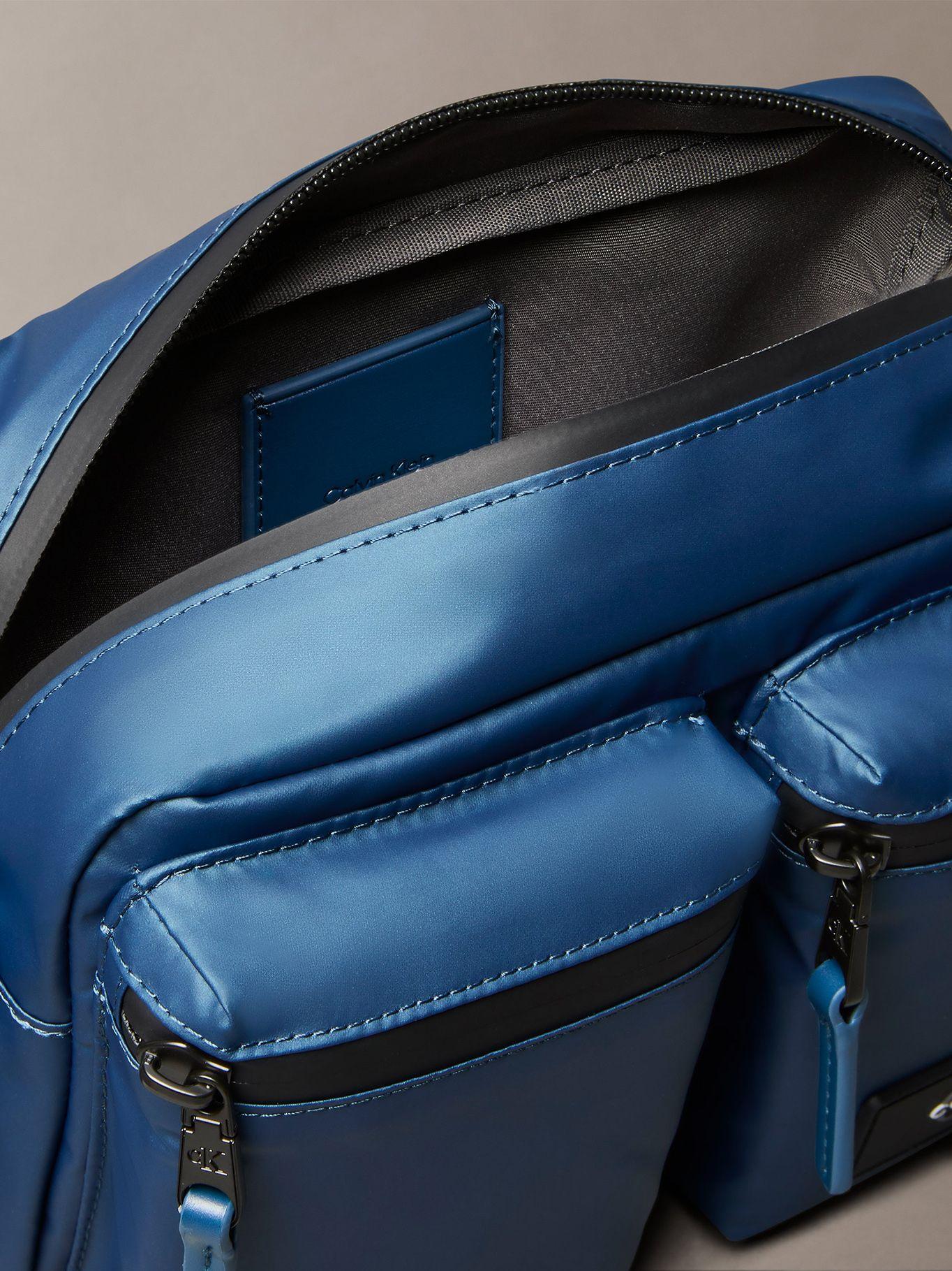 Bolso Cruzado Utilitario Azul Calvin Klein-2