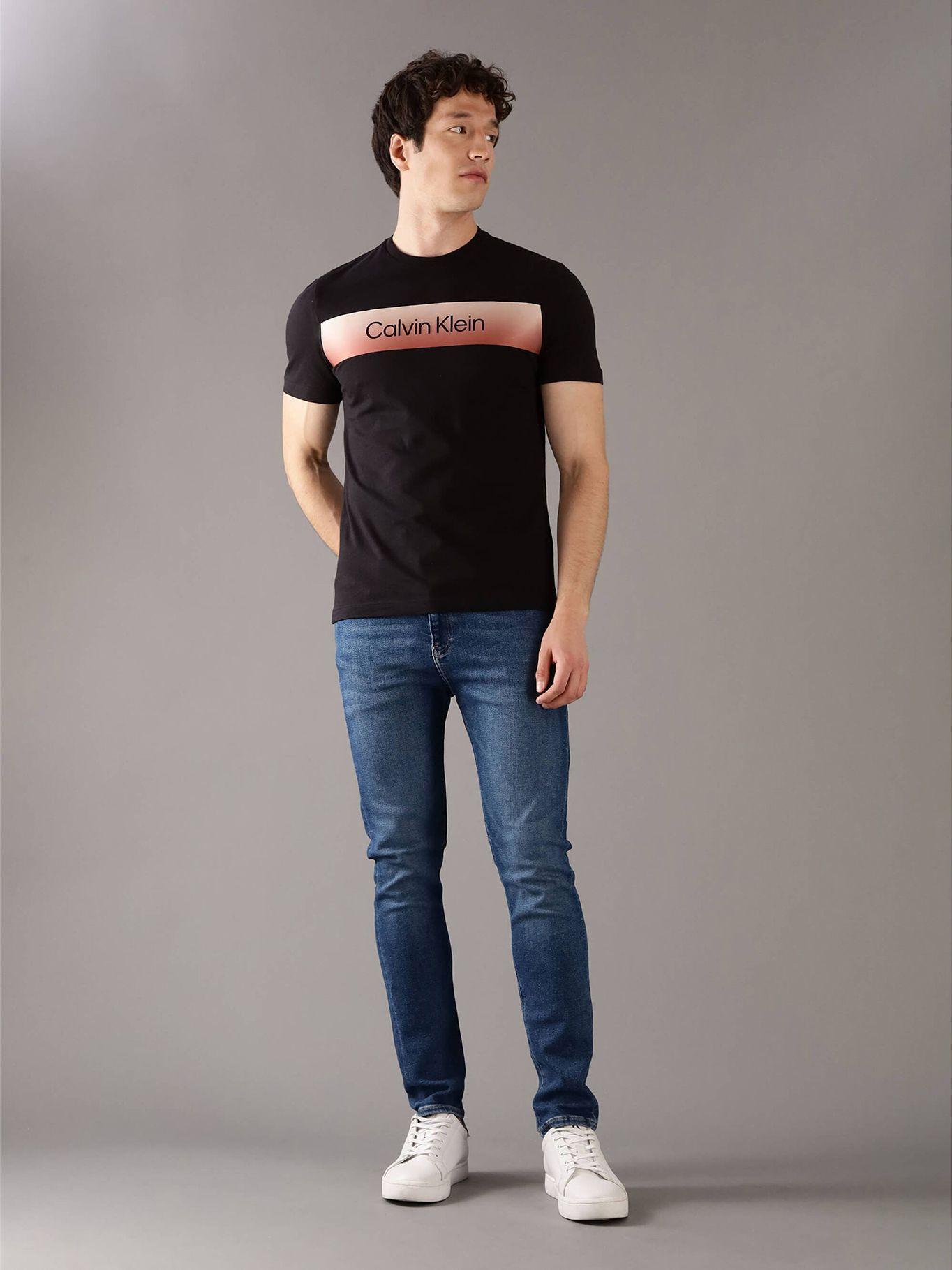 Polera Linear con Logo Negro Calvin Klein-1