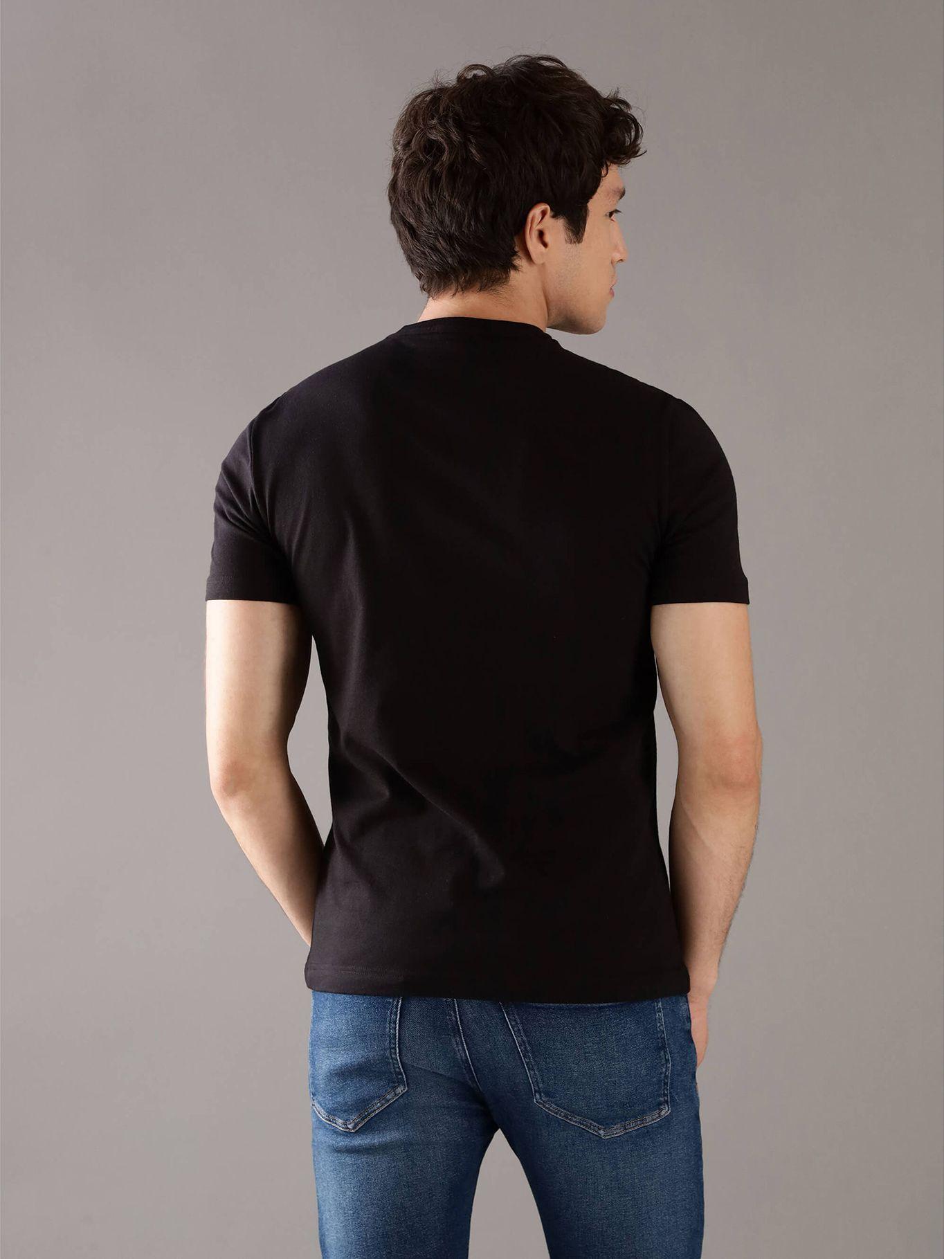 Polera Linear con Logo Negro Calvin Klein-2