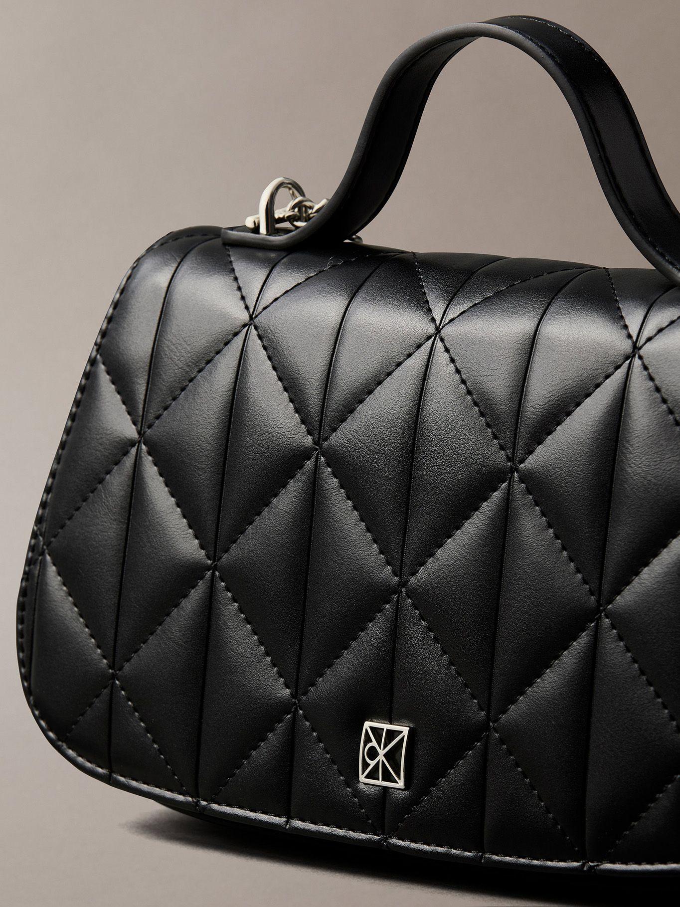 Cartera Acolchada de Mano Negro Calvin Klein-3