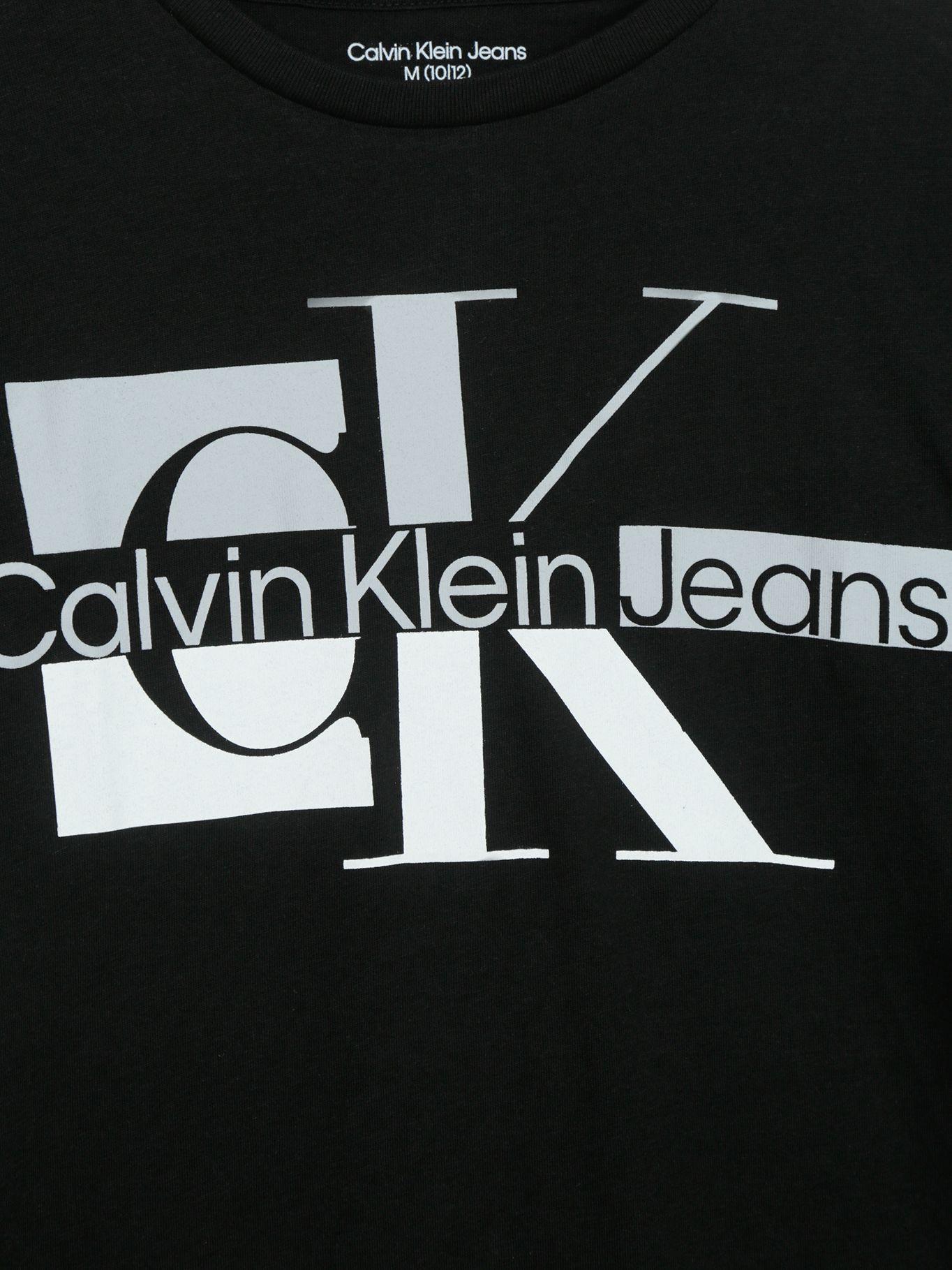 Polera Niño De Manga Corta Monograma Negro Calvin Klein-2