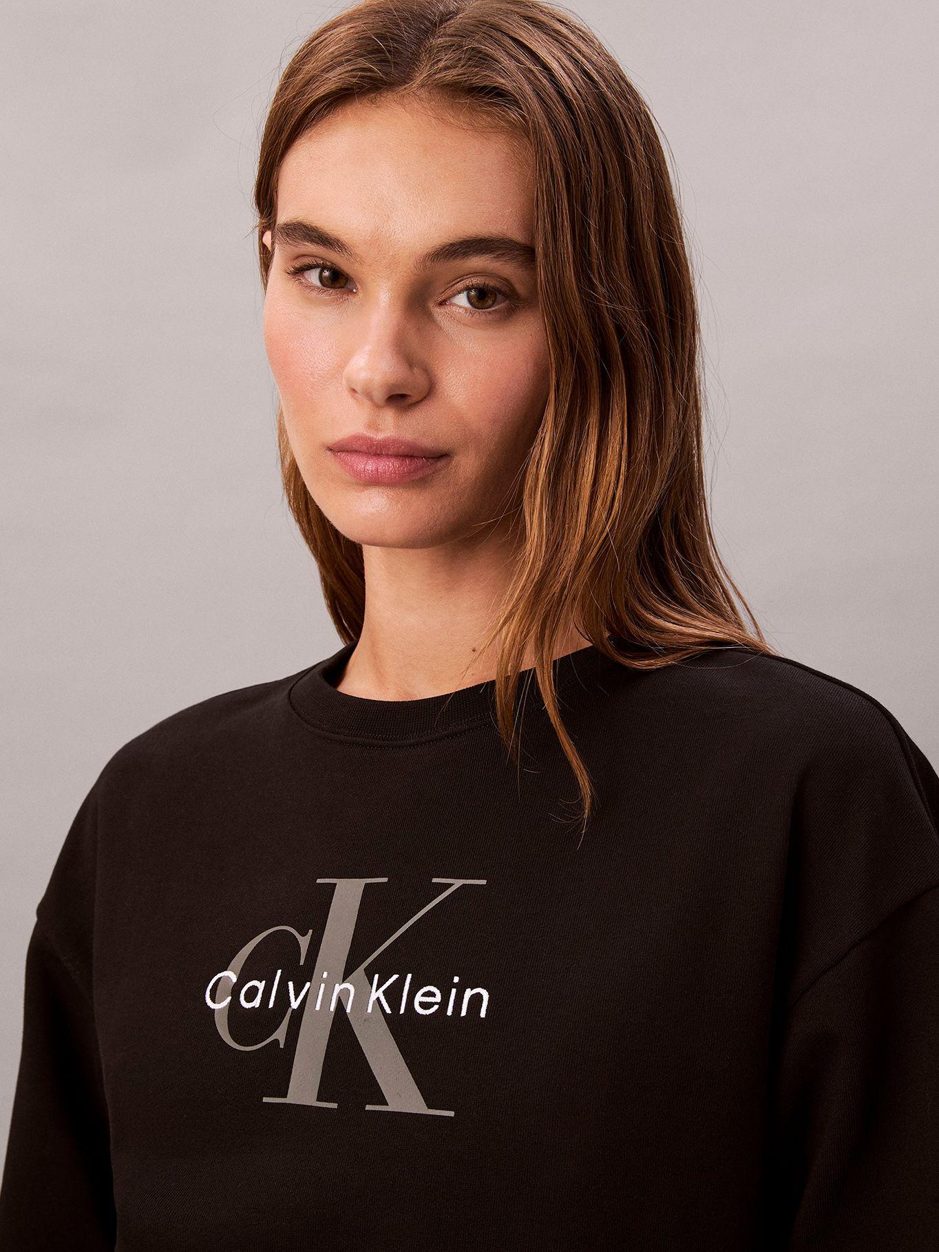 Polerón Relaxed con Logo Estampado Negro Calvin Klein-3