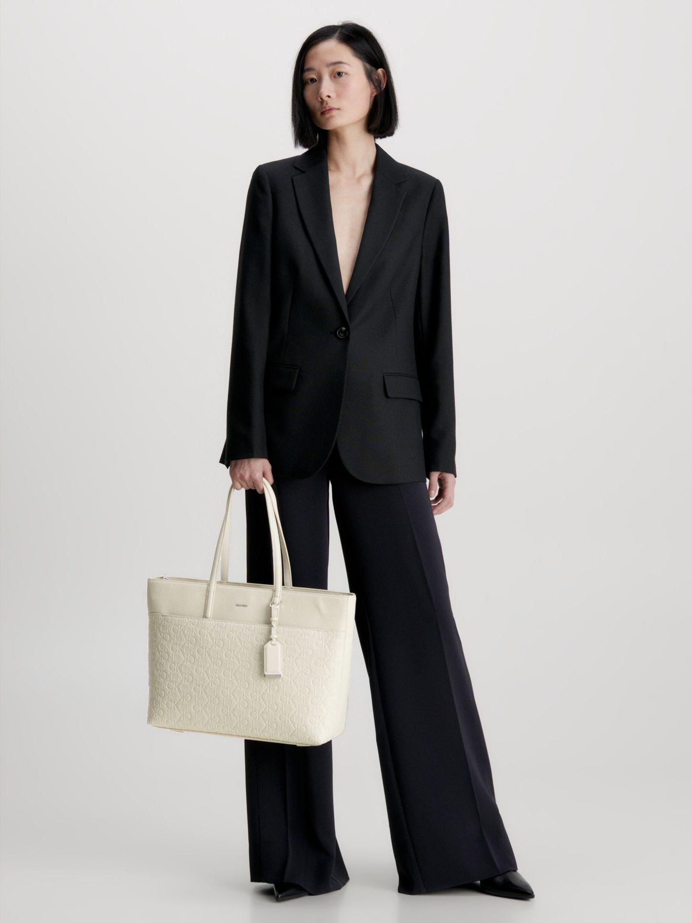 Cartera Must Shopper Lg Beige Calvin Klein-3