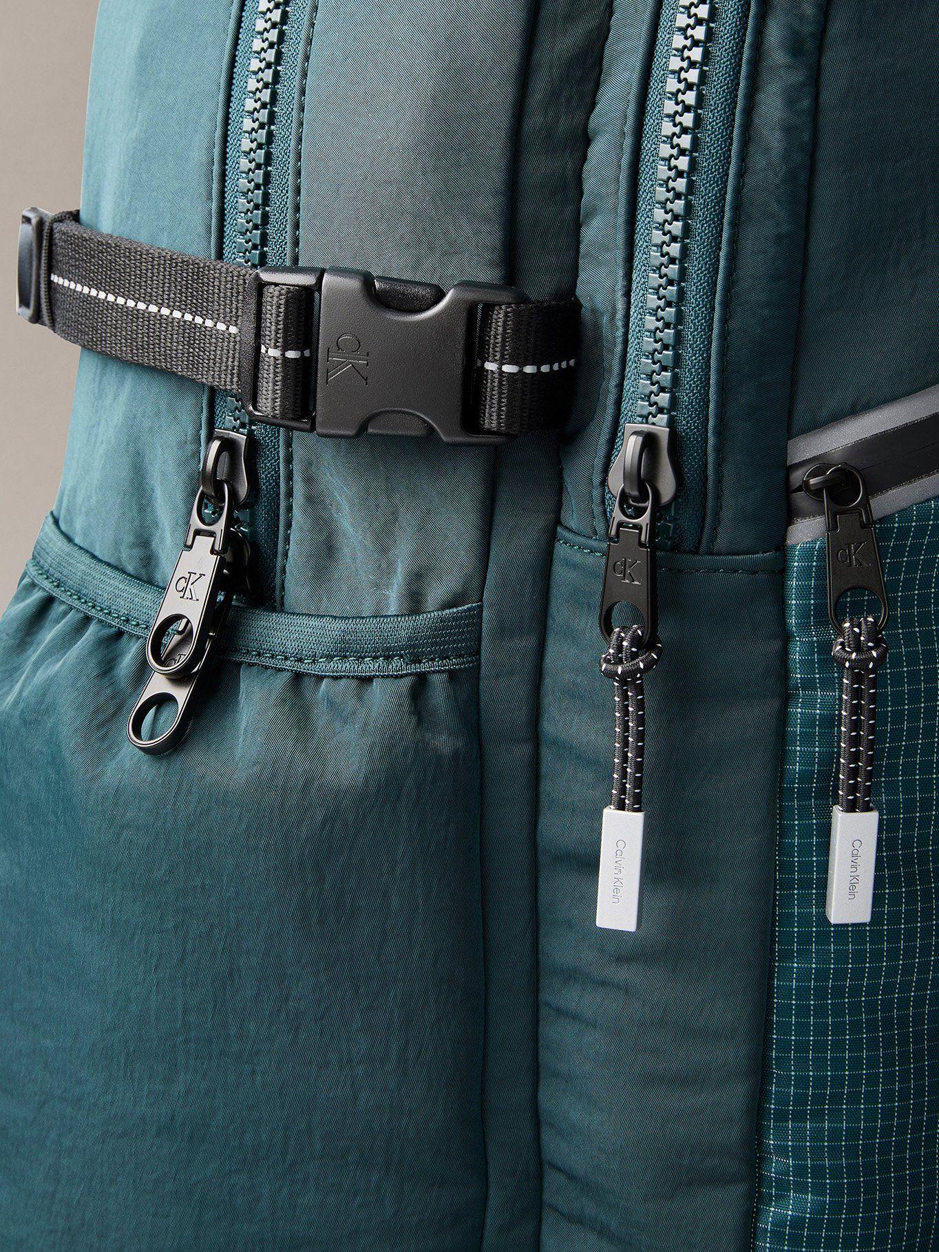 Mochila Redonda Utilitaria A Rayas Verde Calvin Klein-3