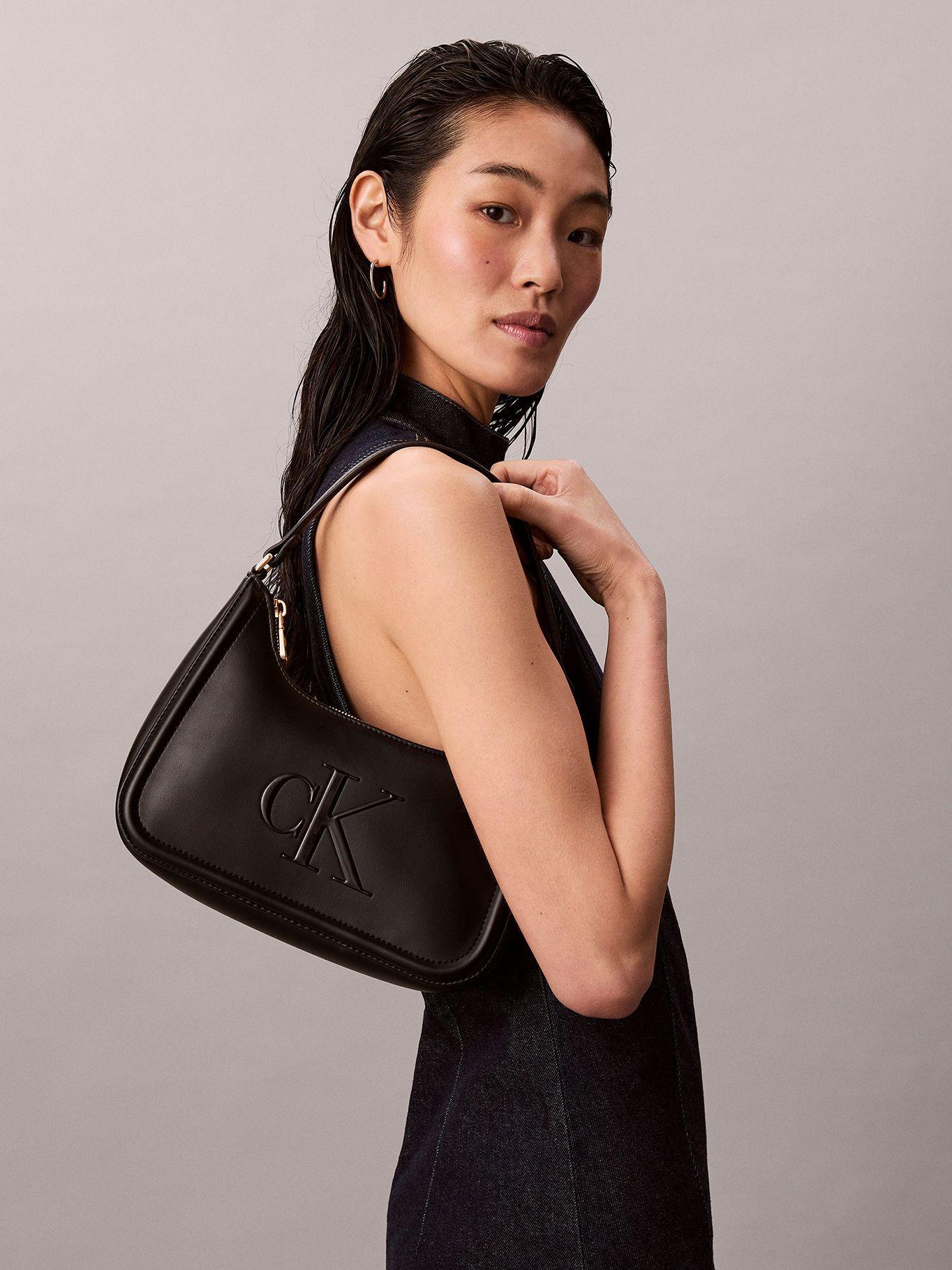 Cartera De Hombro Monogram Grabado Negro Calvin Klein-1