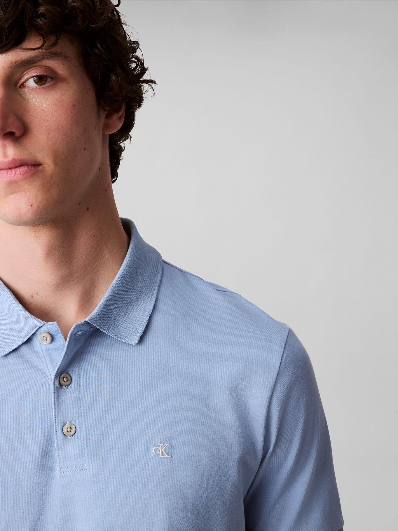 Polo con Monograma Bordado Celeste Calvin Klein-3