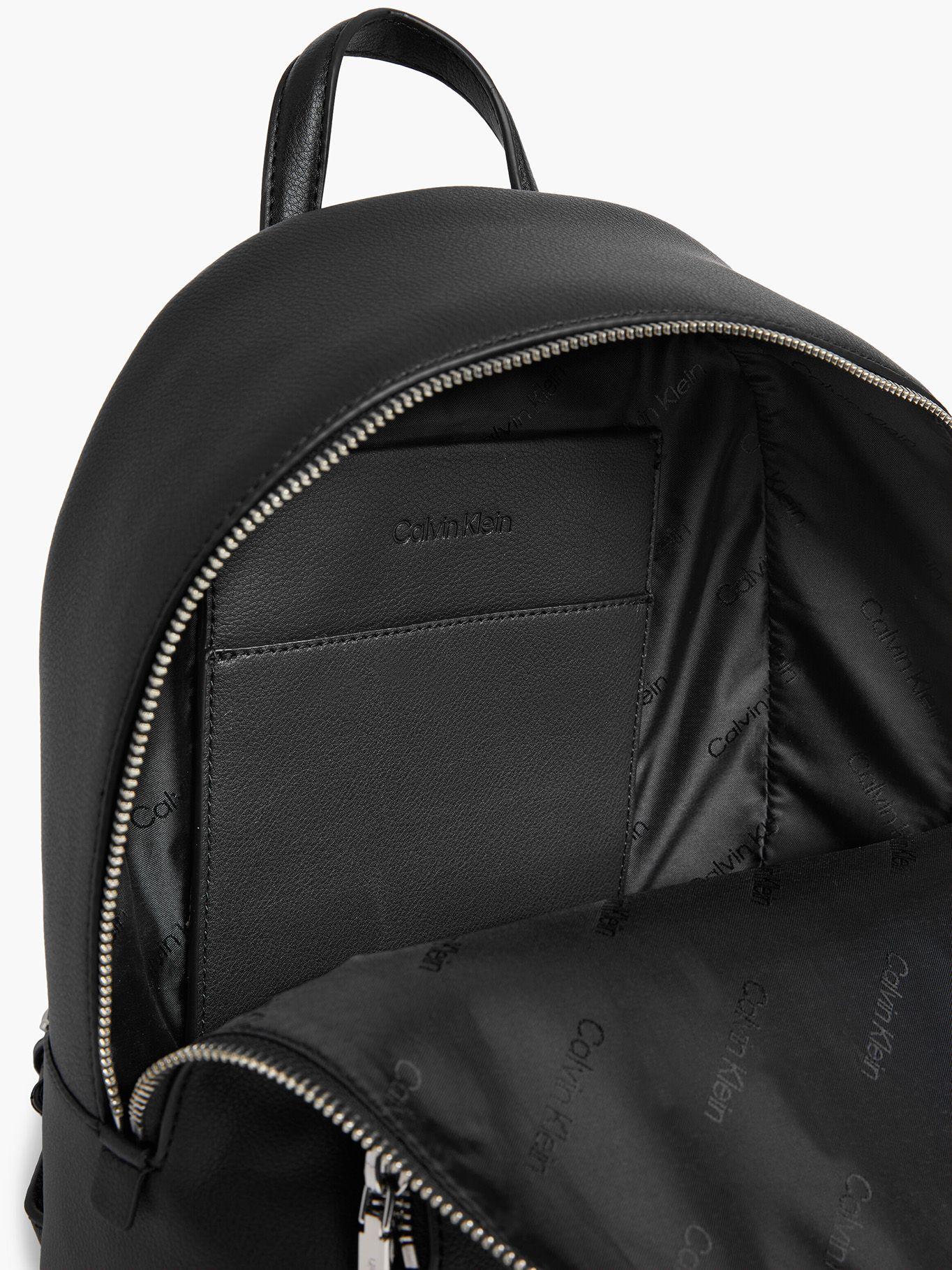 Mochila CK Must Negro 307 Calvin Klein-4