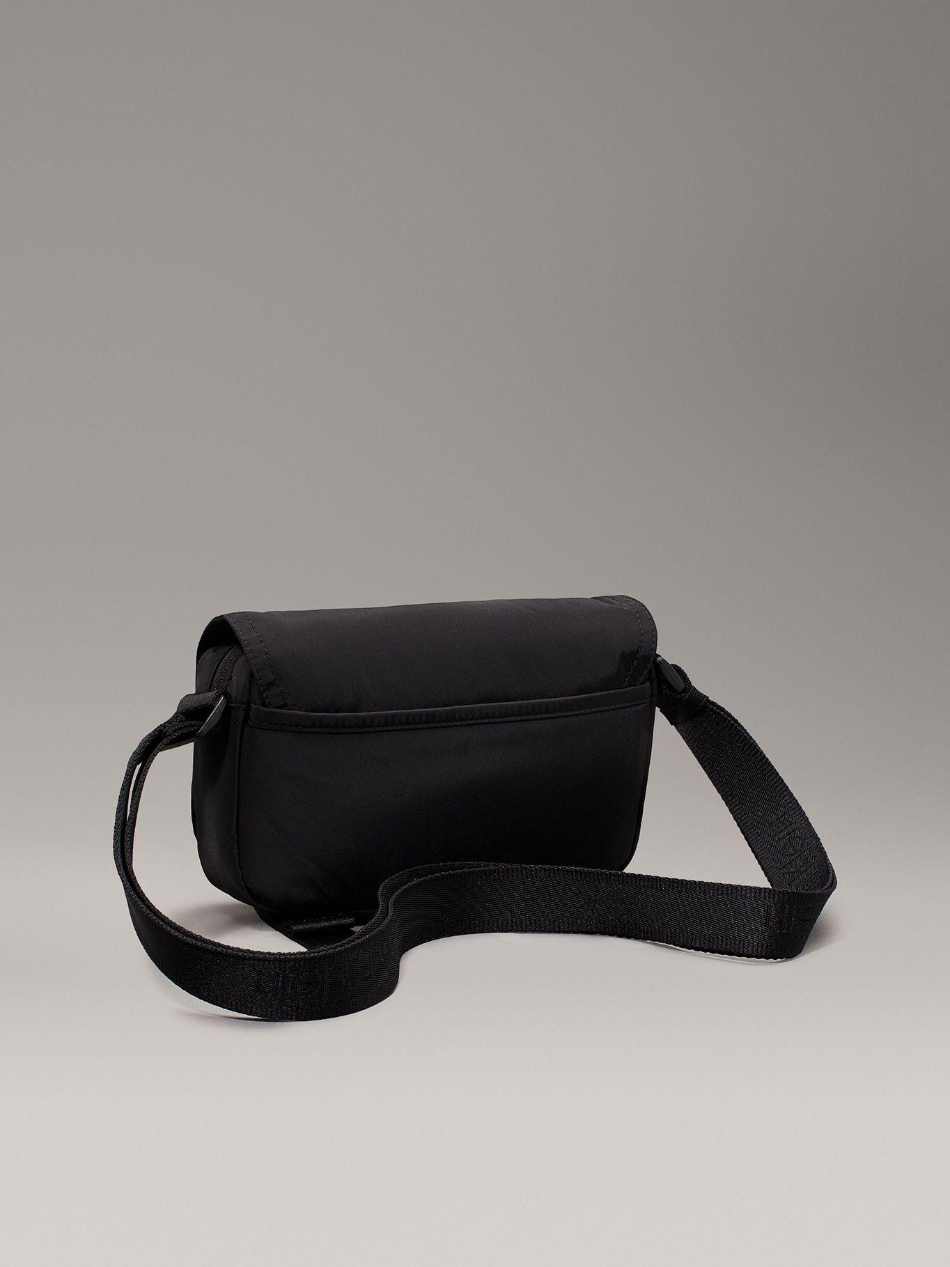 Bolso Crossbody Over Webbing Negro Calvin Klein-3