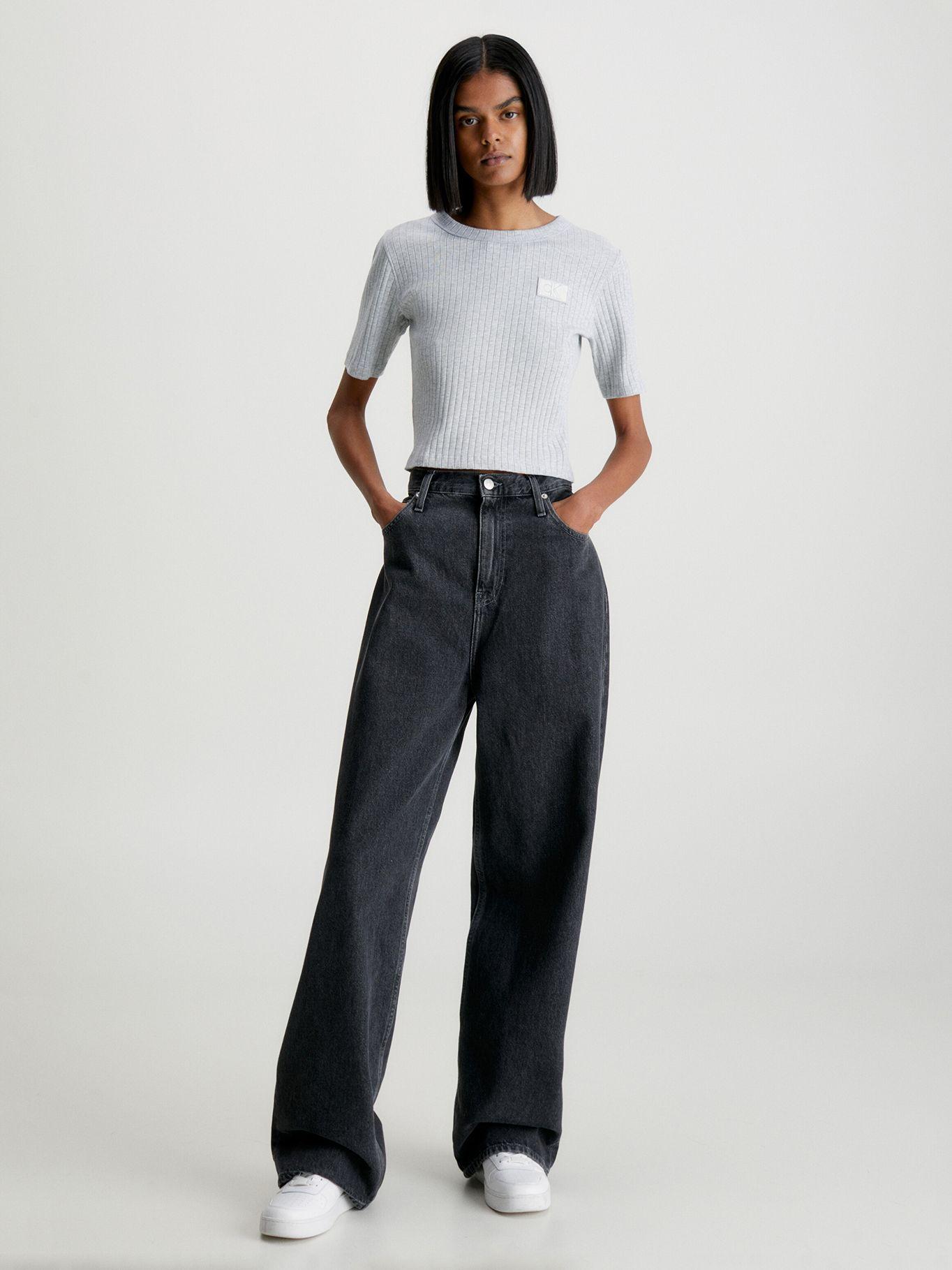 Polera Badge Slim P01 Gris Calvin Klein-1