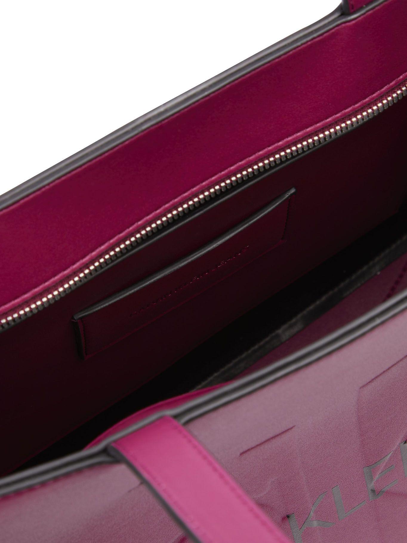 Cartera Shopper Sculpted Monogram Fucsia Calvin Klein Mujer-2