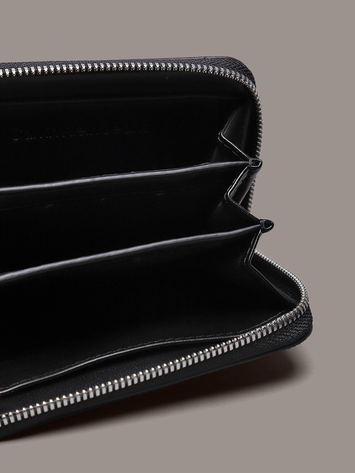 Billetera Minimal Monogram Negro Calvin Klein-3