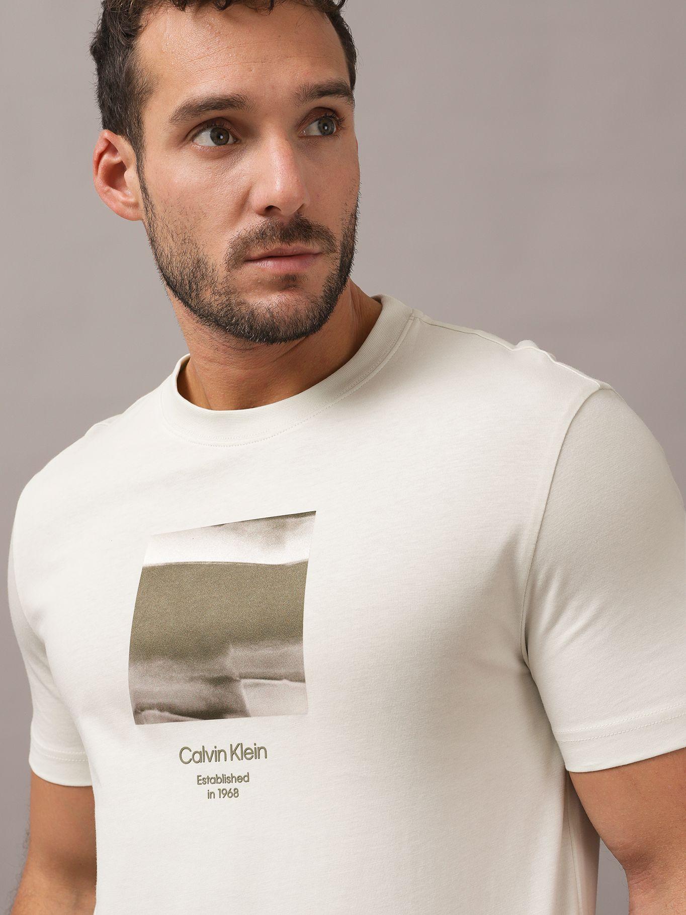 Polera Diffused Graphic Blanco Calvin Klein-3