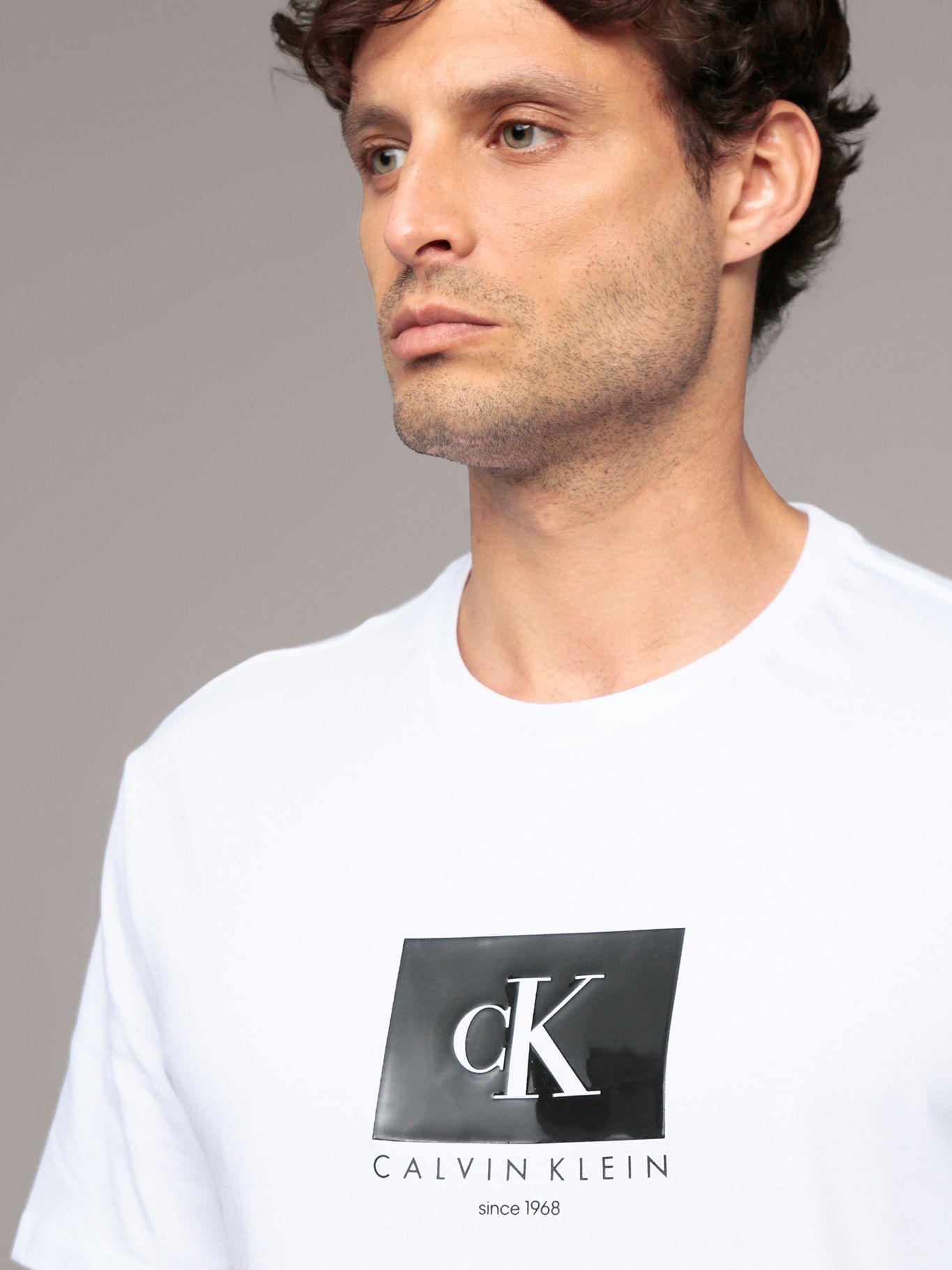 Polera con monograma en caja Blanco Calvin Klein-4