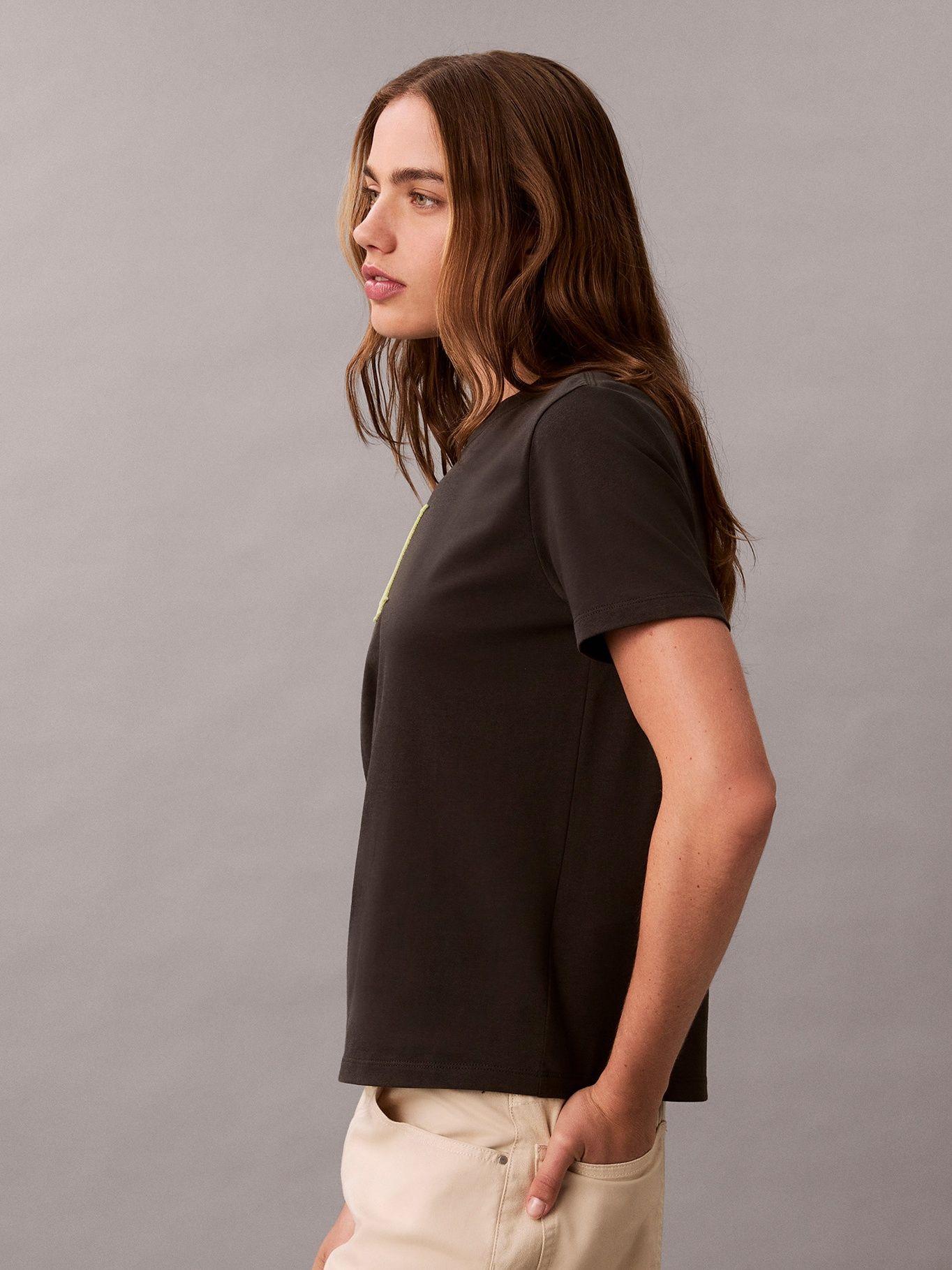 Polera Clásica con Logo Negro Calvin Klein-3