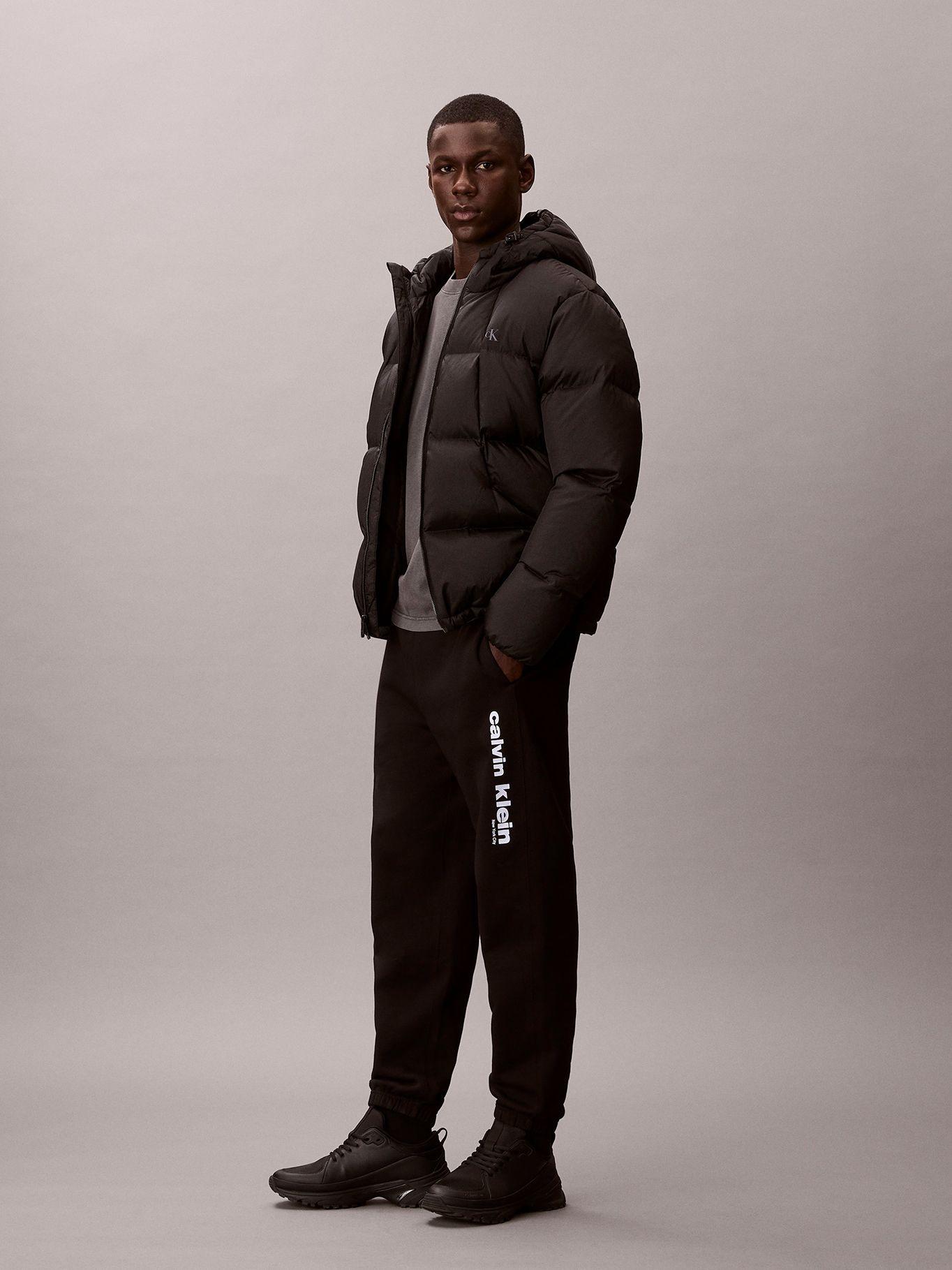 Jogger con Gráfico Retro Negro Calvin Klein-4