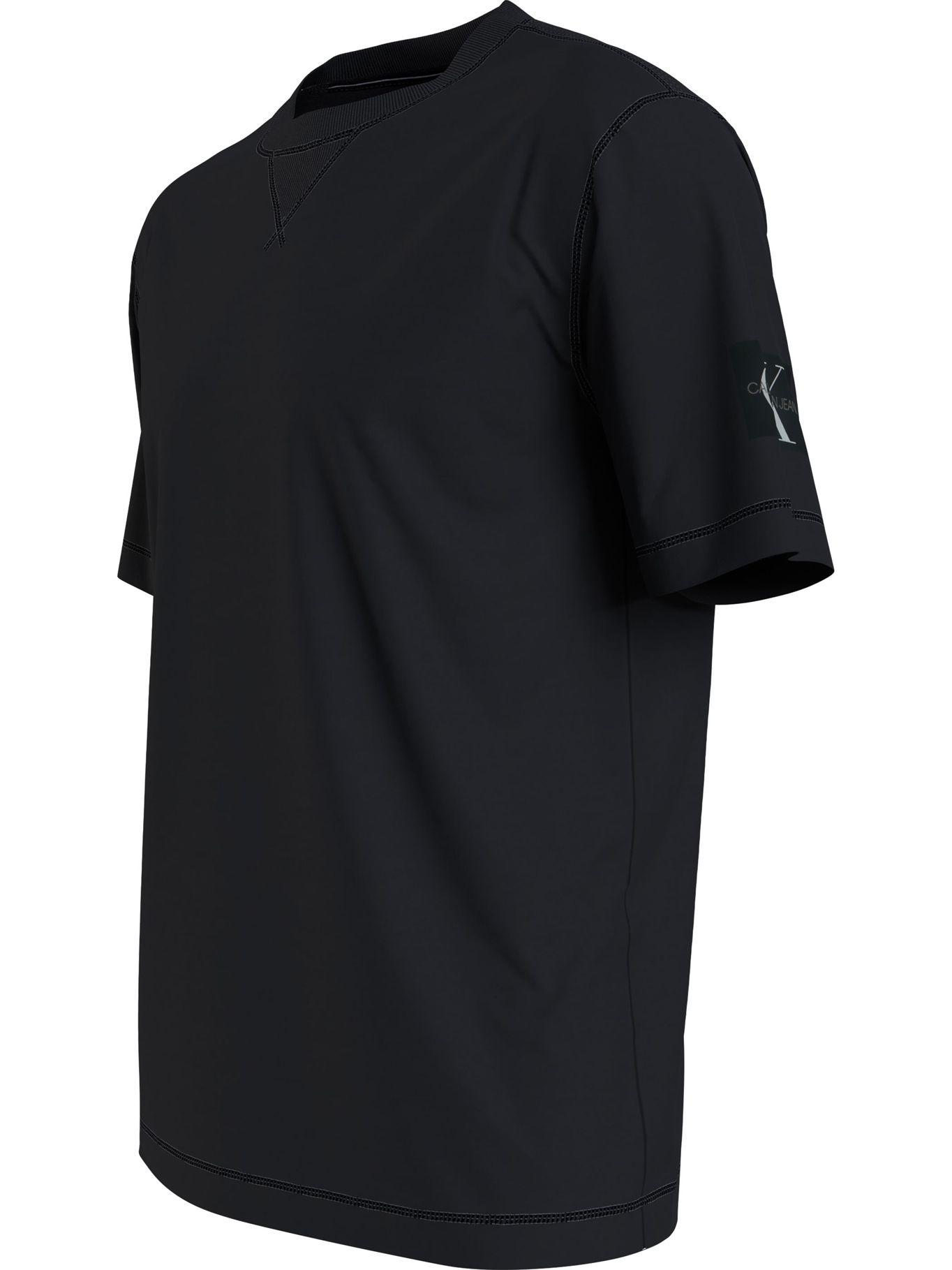 Polera Monogram Badge Negro BAE Calvin Klein-2