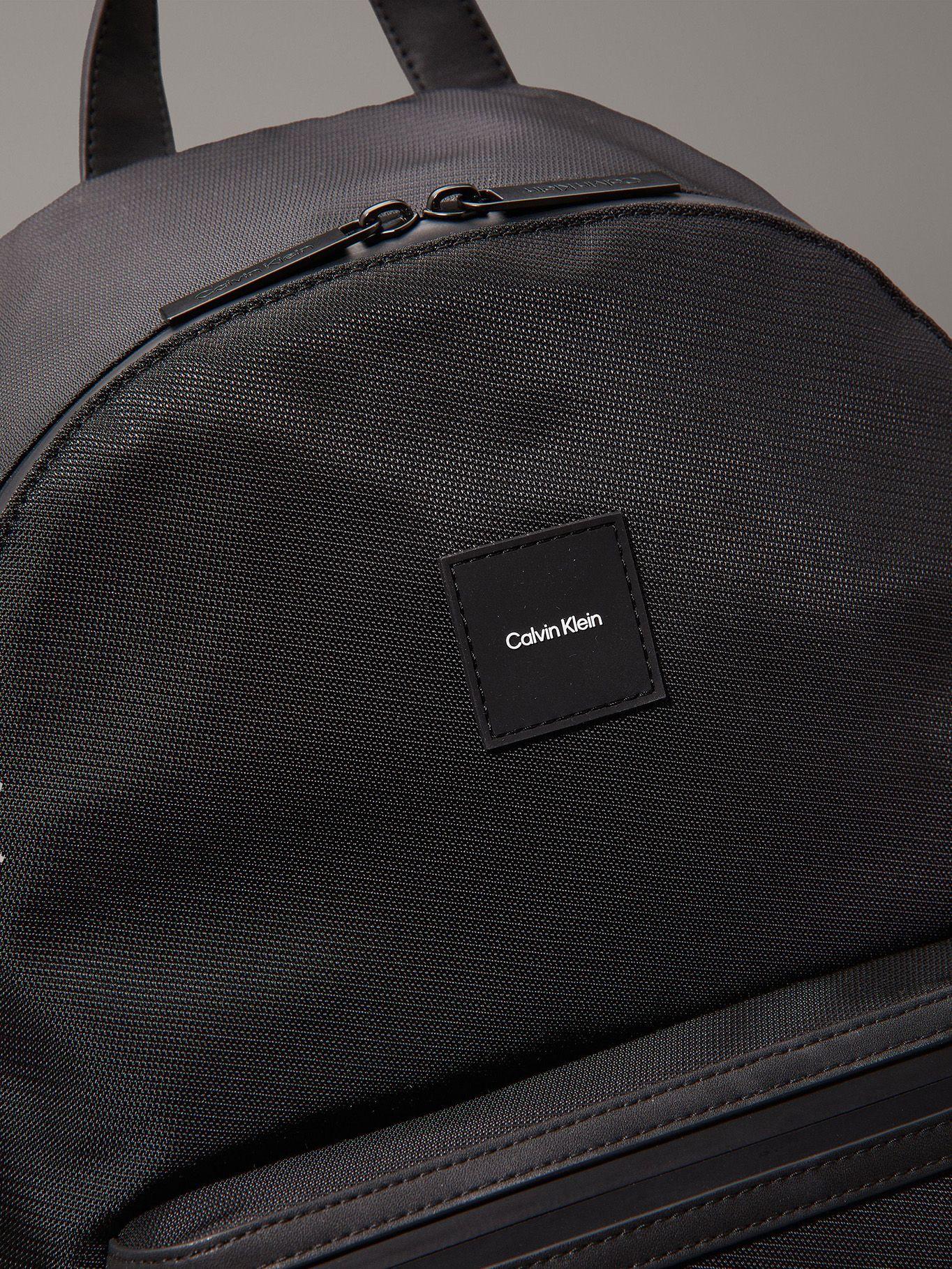Mochilas CK Essential Negro Calvin Klein-4