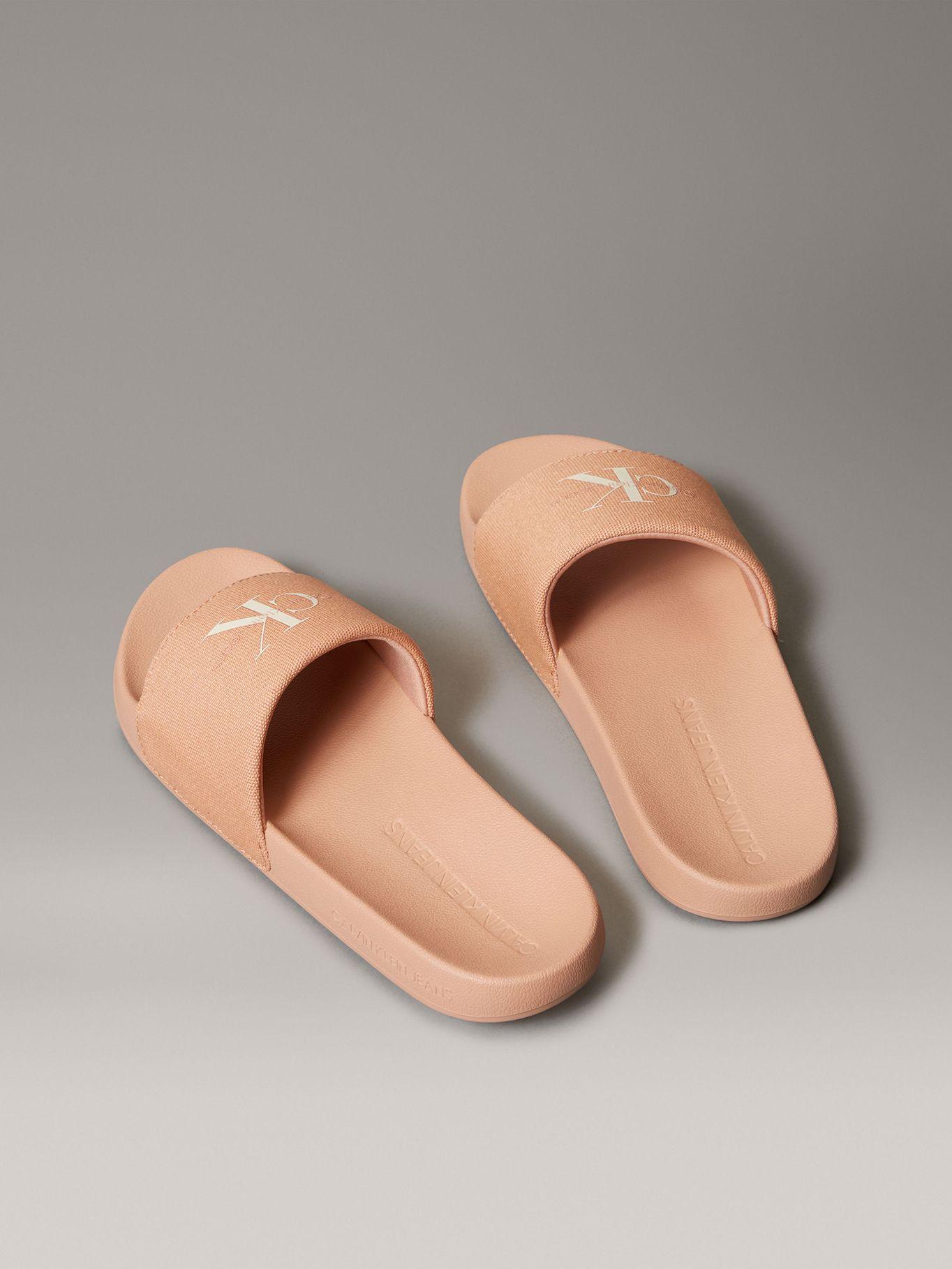 Sandalias de Lona Monogram Coral Calvin Klein-1