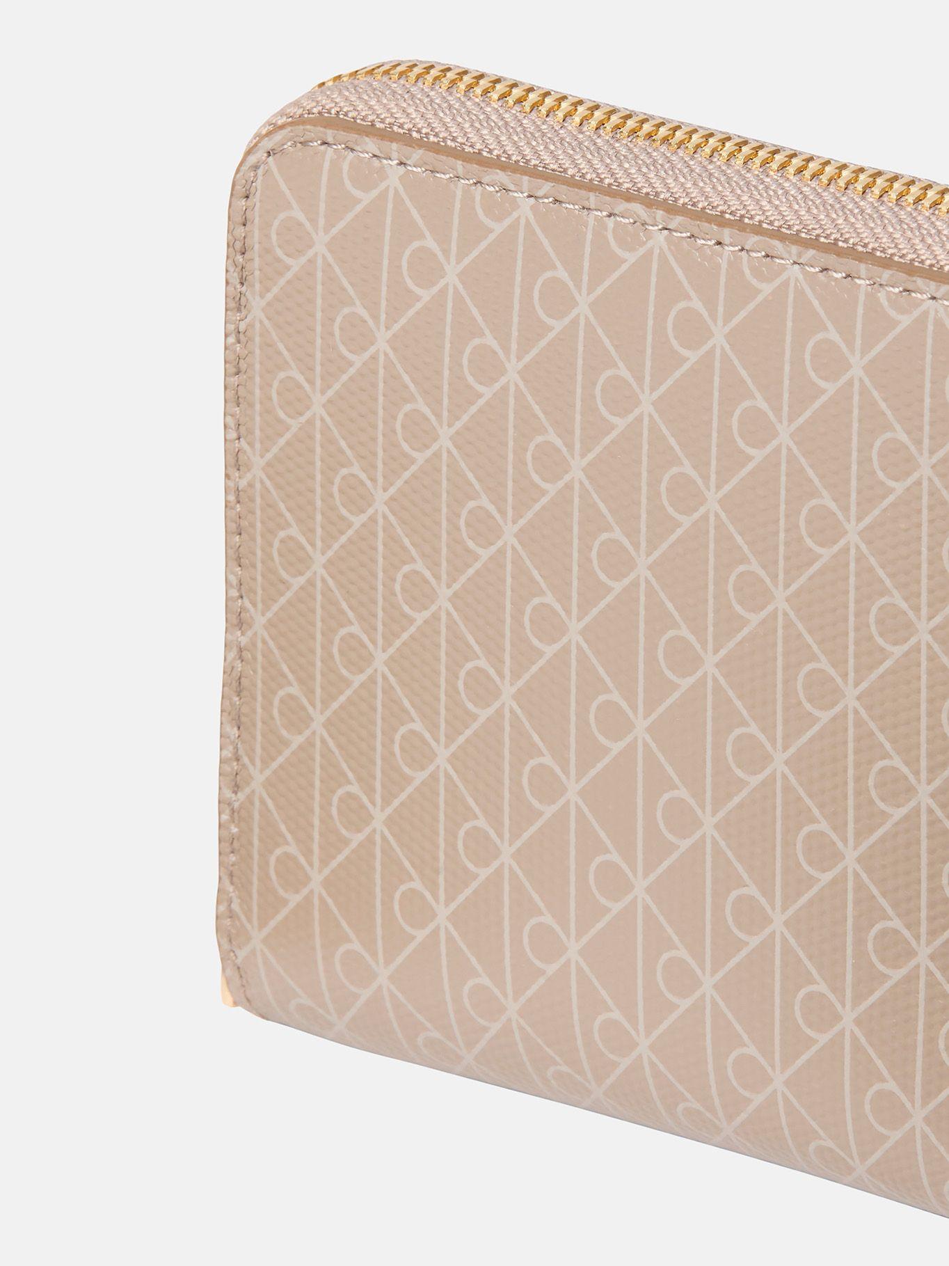 Billetera con Estampado de Monograma Beige Calvin Klein-2