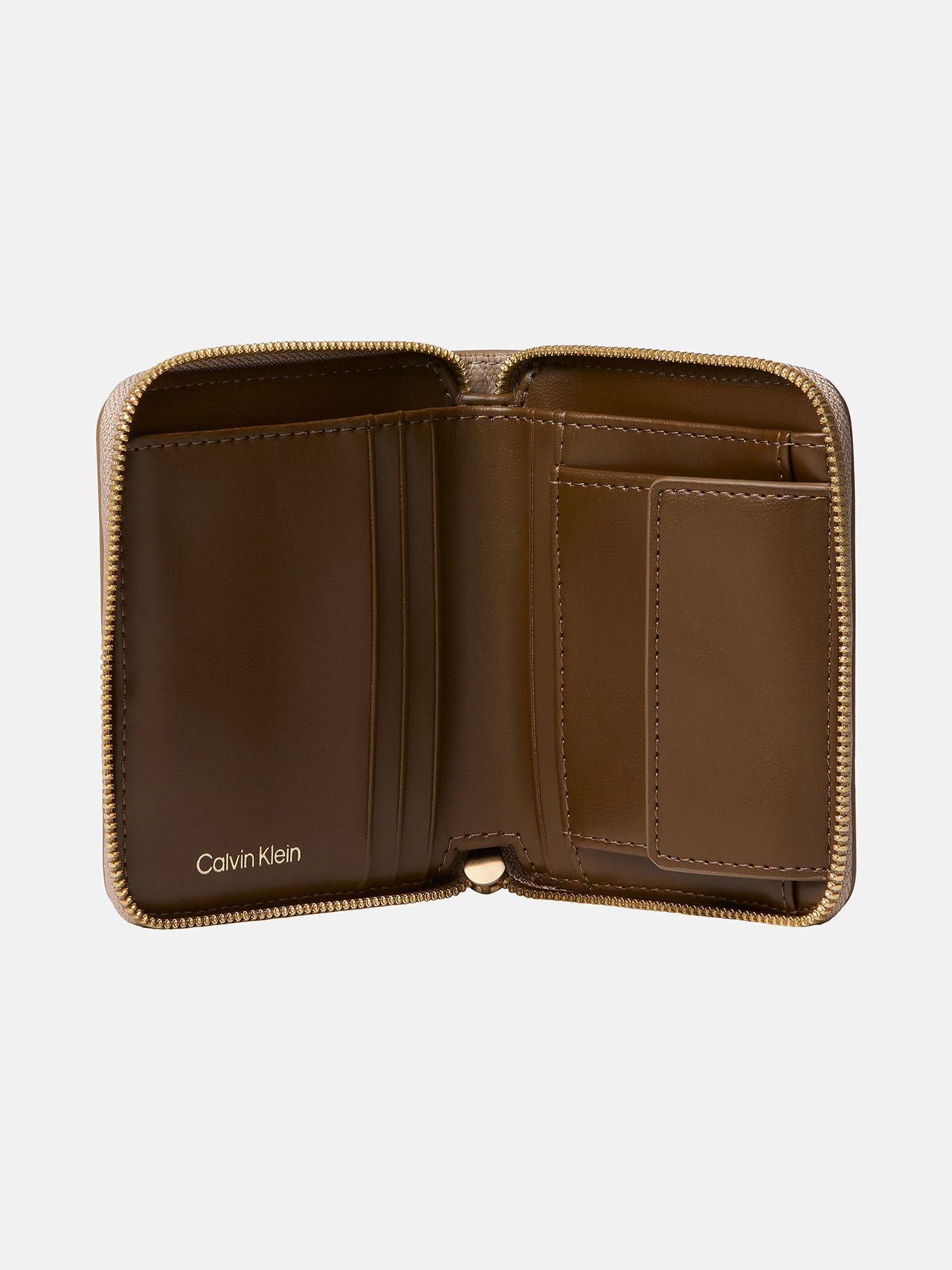 Billetera con Estampado de Monograma Beige Calvin Klein-3