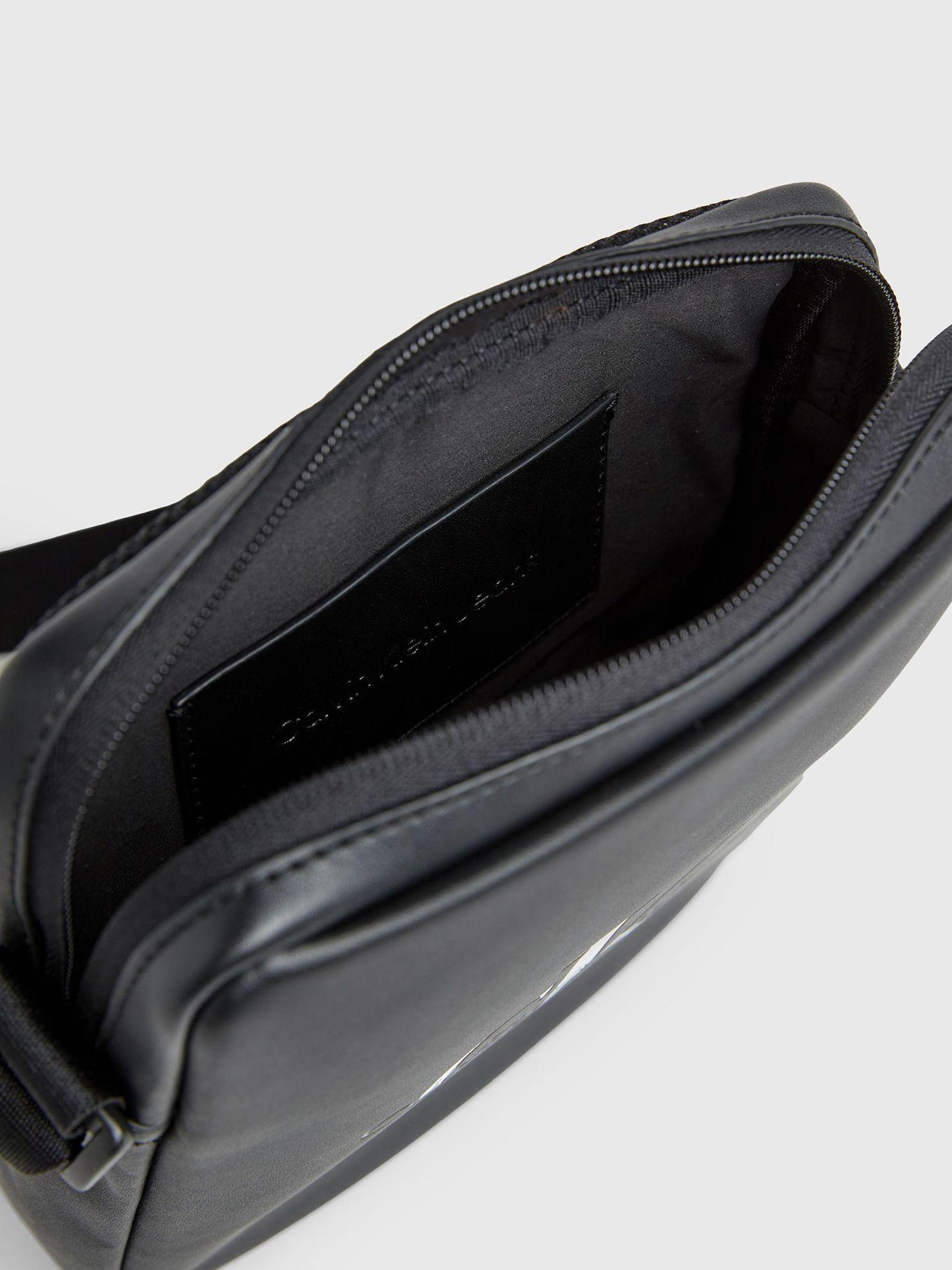 Bandolera Monogram Soft Reporter 18 Negro Calvin Klein-2