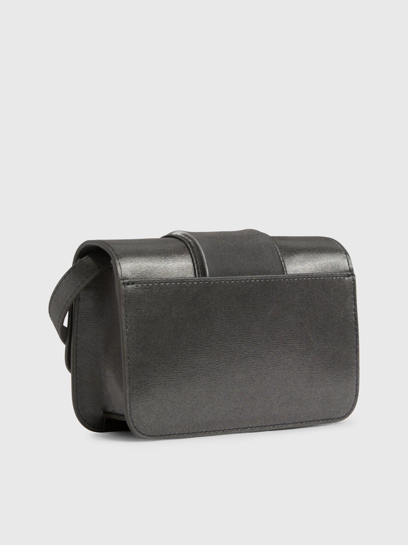 Cartera Xbody Bar Gunmetal Plateado-1