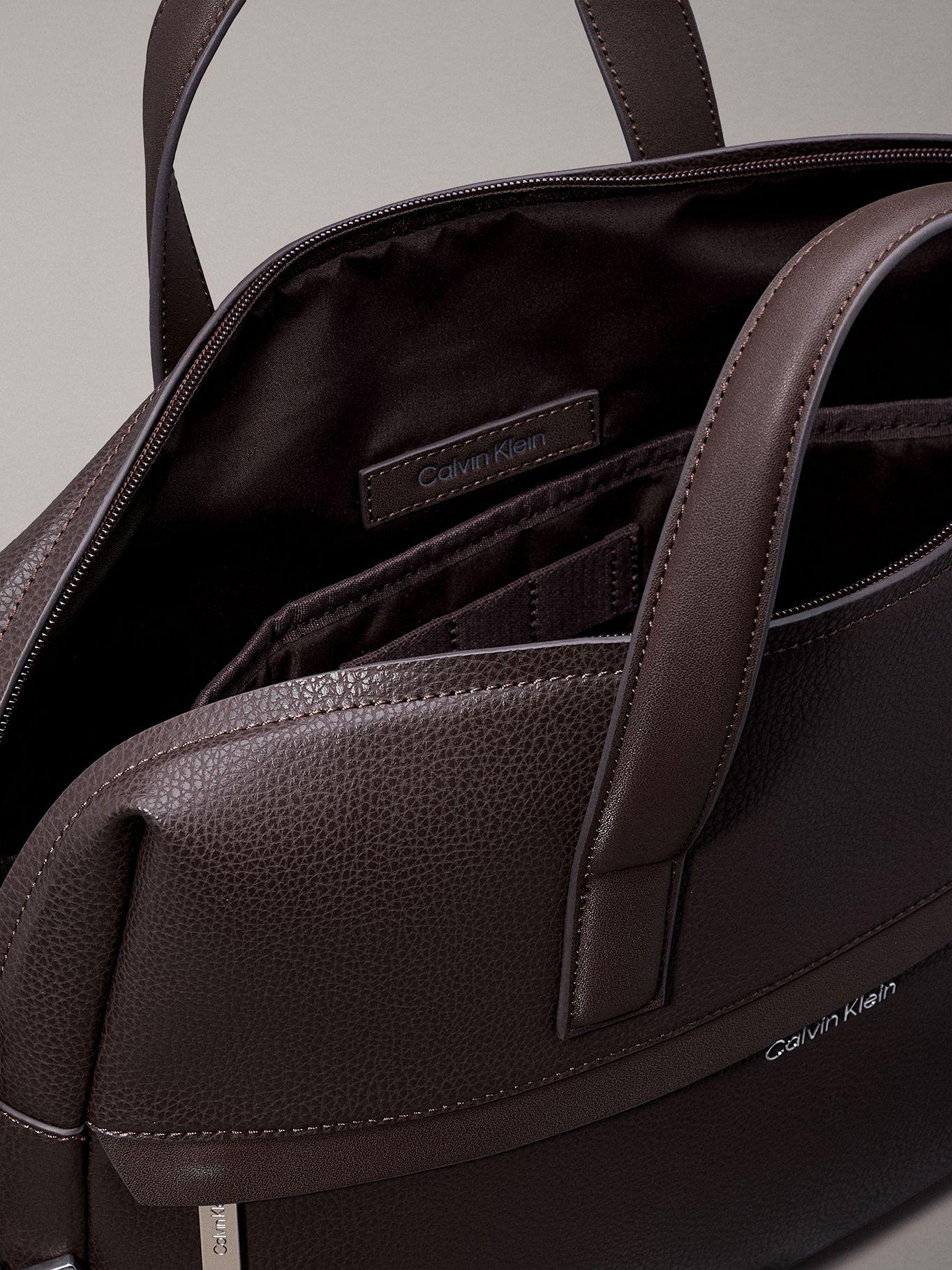 Bolso para Portátil Ck Must Café Calvin Klein-2