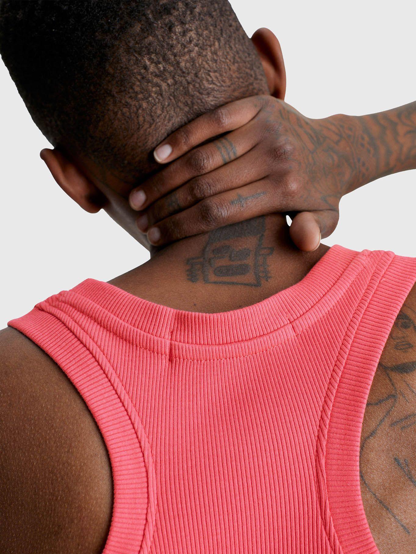 Vestido de tirantes de canalé slim con monograma Rosado Calvin Klein-3