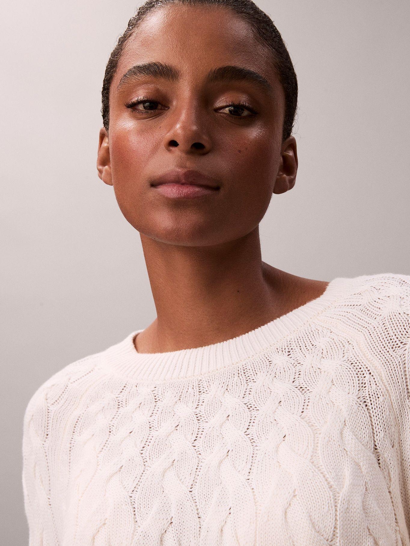 Sweater Trenzado Cuello Redondo Blanco Calvin Klein-5