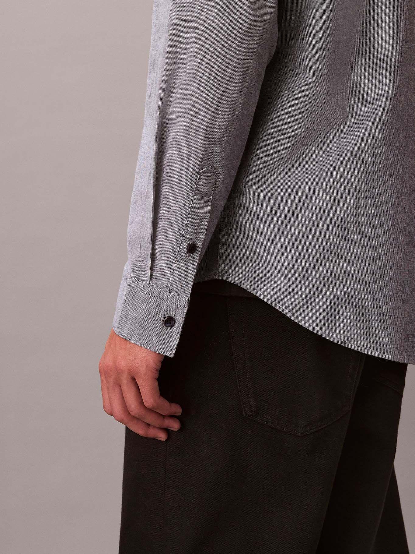 Camisa Oxford Clásica Gris Calvin Klein-5