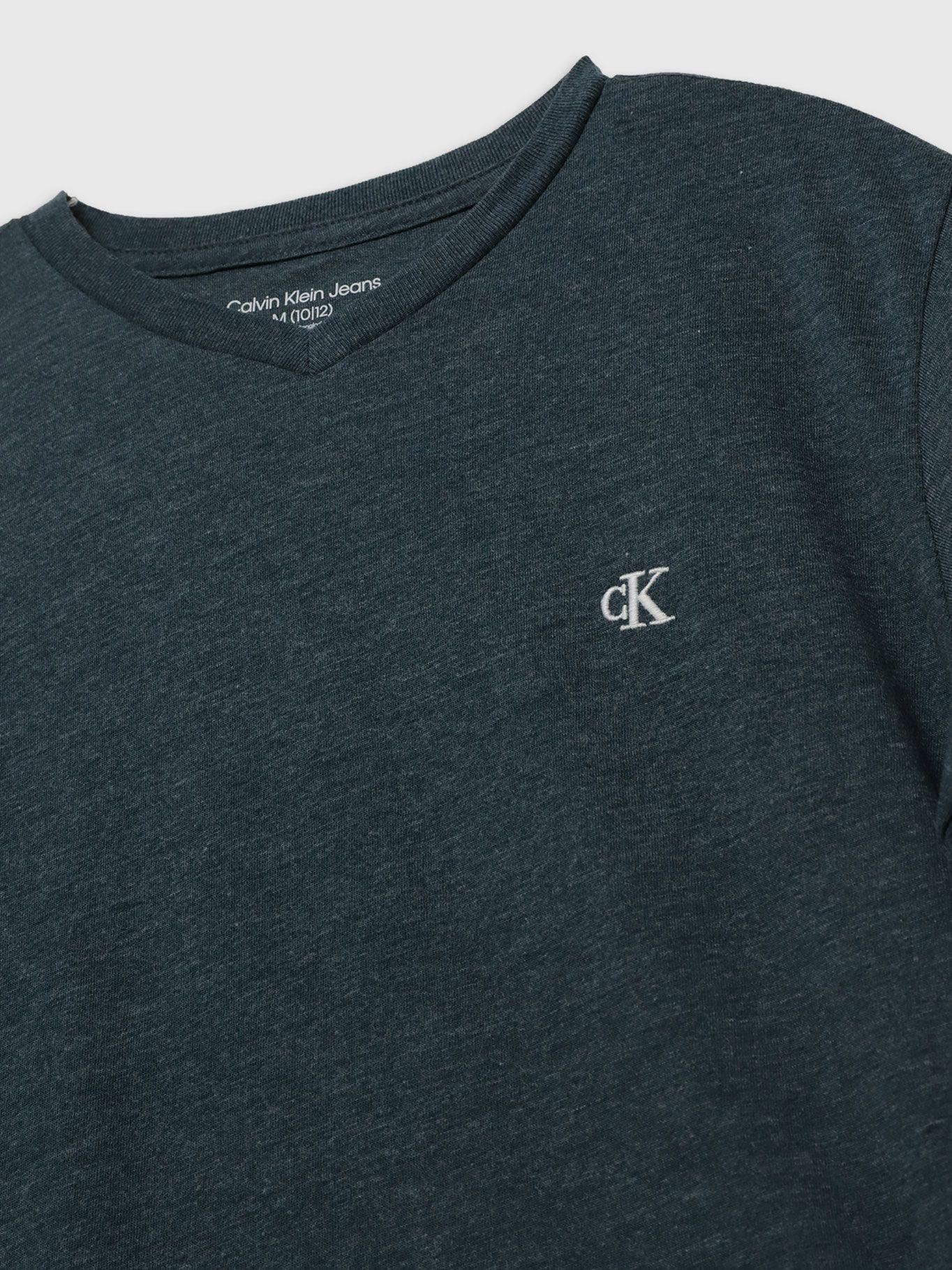 Polera Niño Monogram V Neck Negro Calvin Klein-3