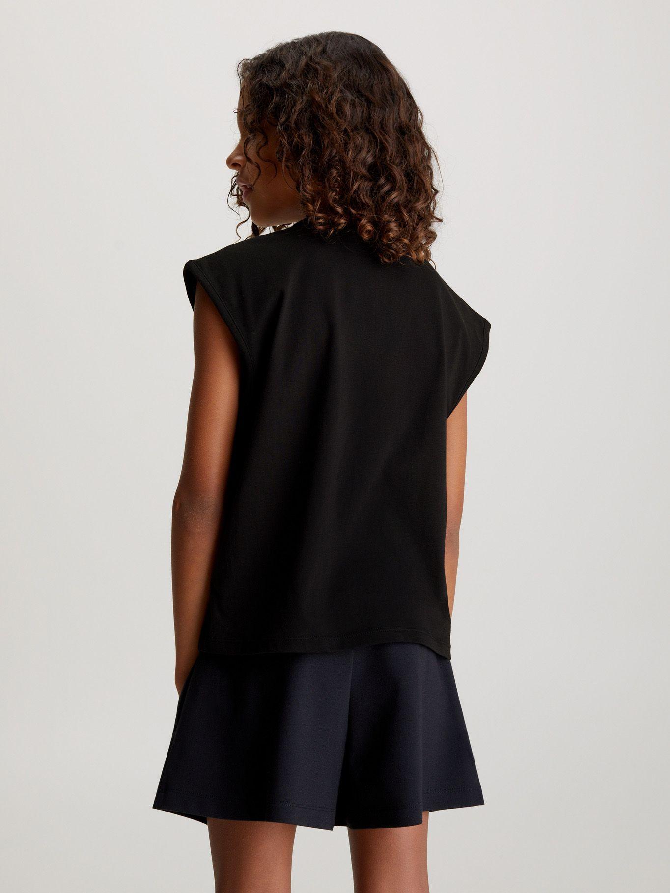 Polera Niño Monologo Relaxed Negro Calvin Klein-3