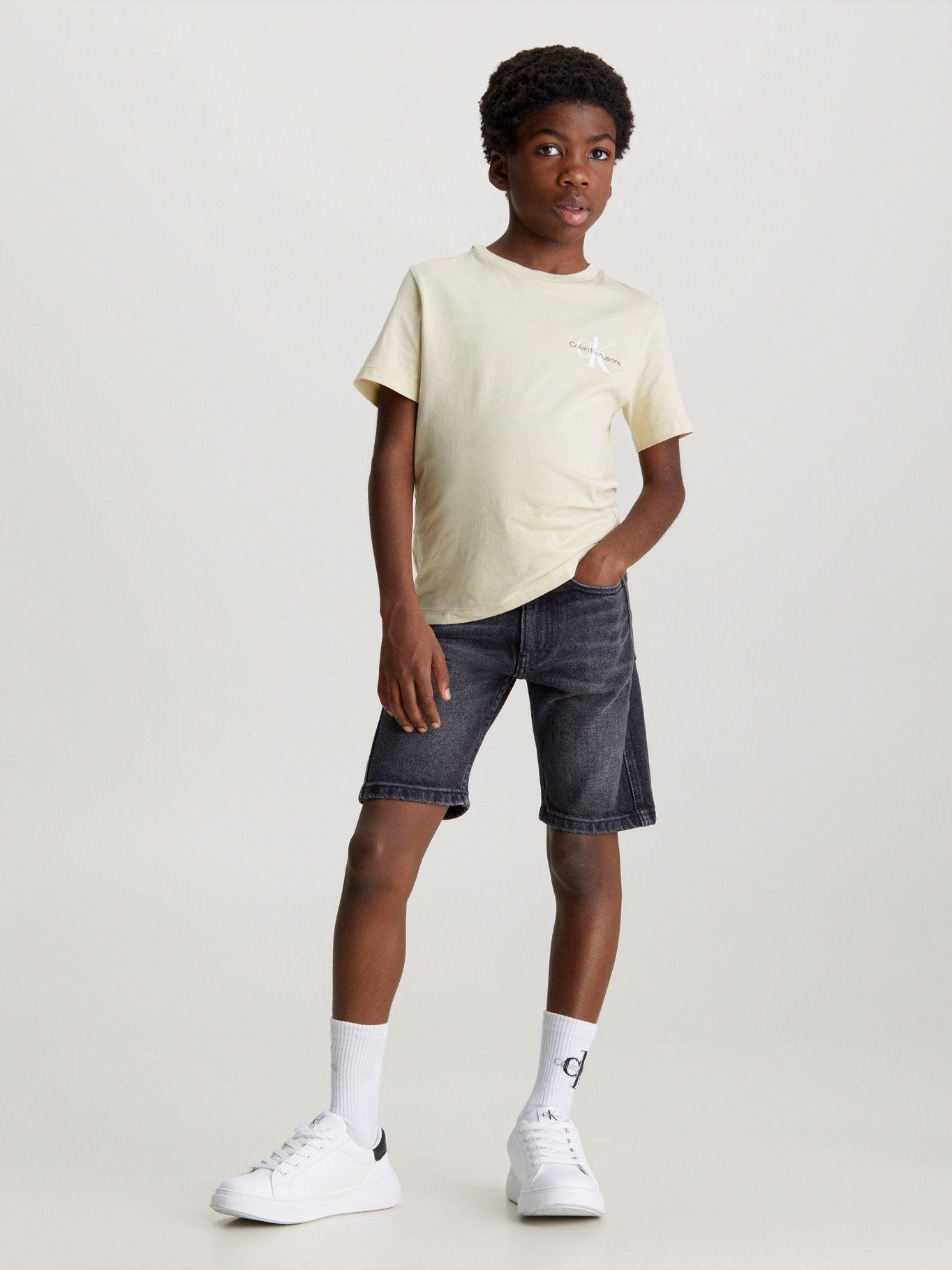 Short Niño Relaxed Washed Negro Calvin Klein-1