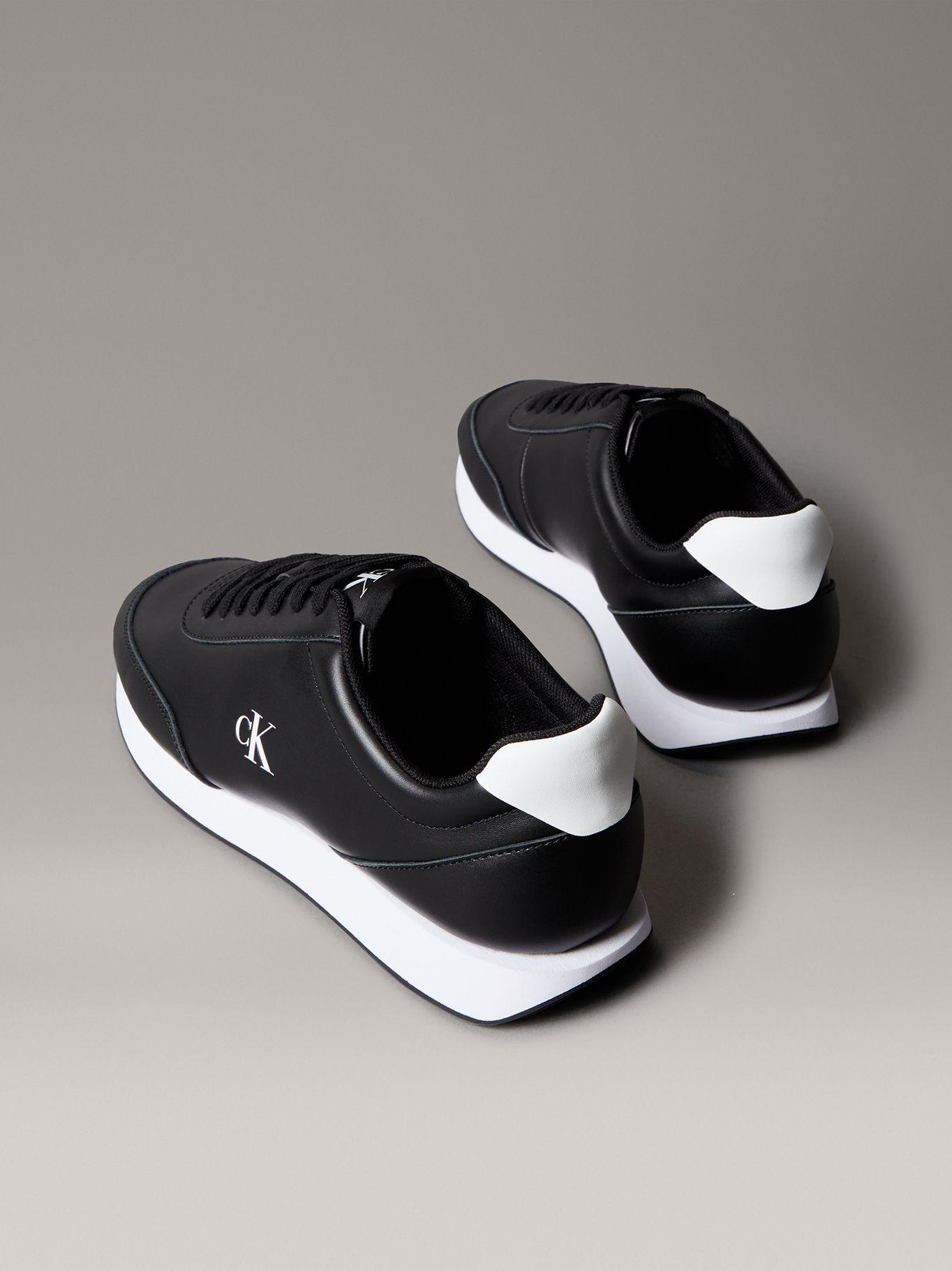 Zapatillas Retro Runner en Cuero Negro Calvin Klein-1