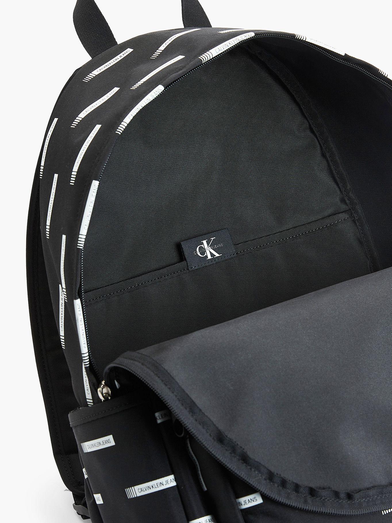 Mochila Sport Essential Negro Logo Calvin Klein-2