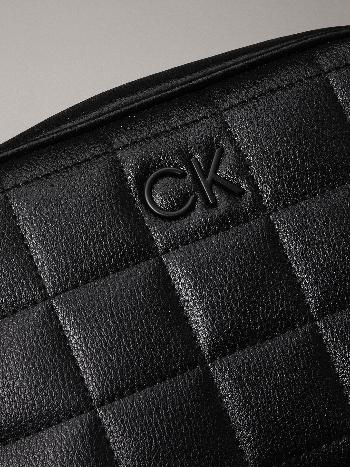 Bandolera Square Quilt Negro Calvin Klein-3