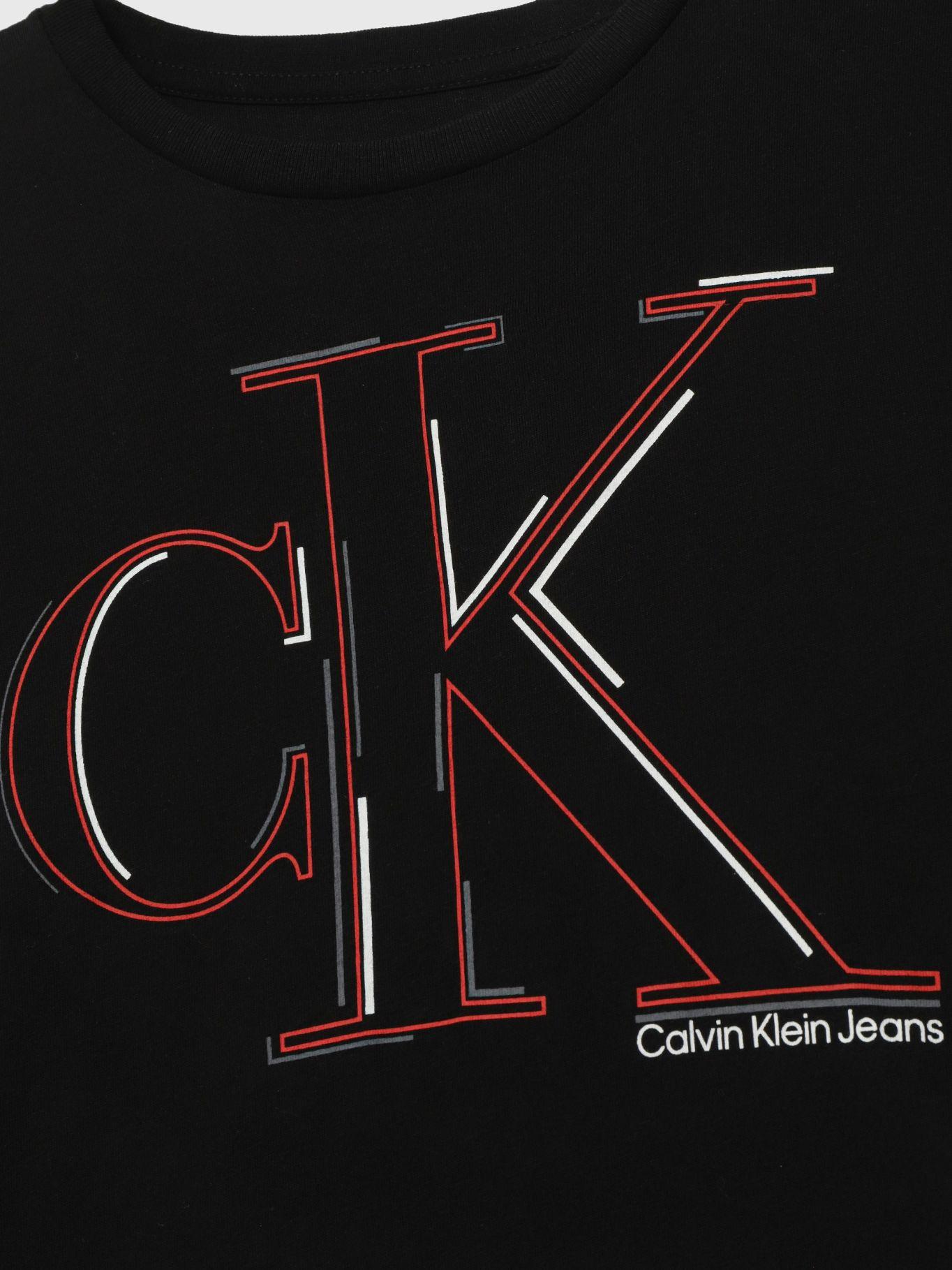 Polera Niño Moving CK Negro Calvin Klein-2