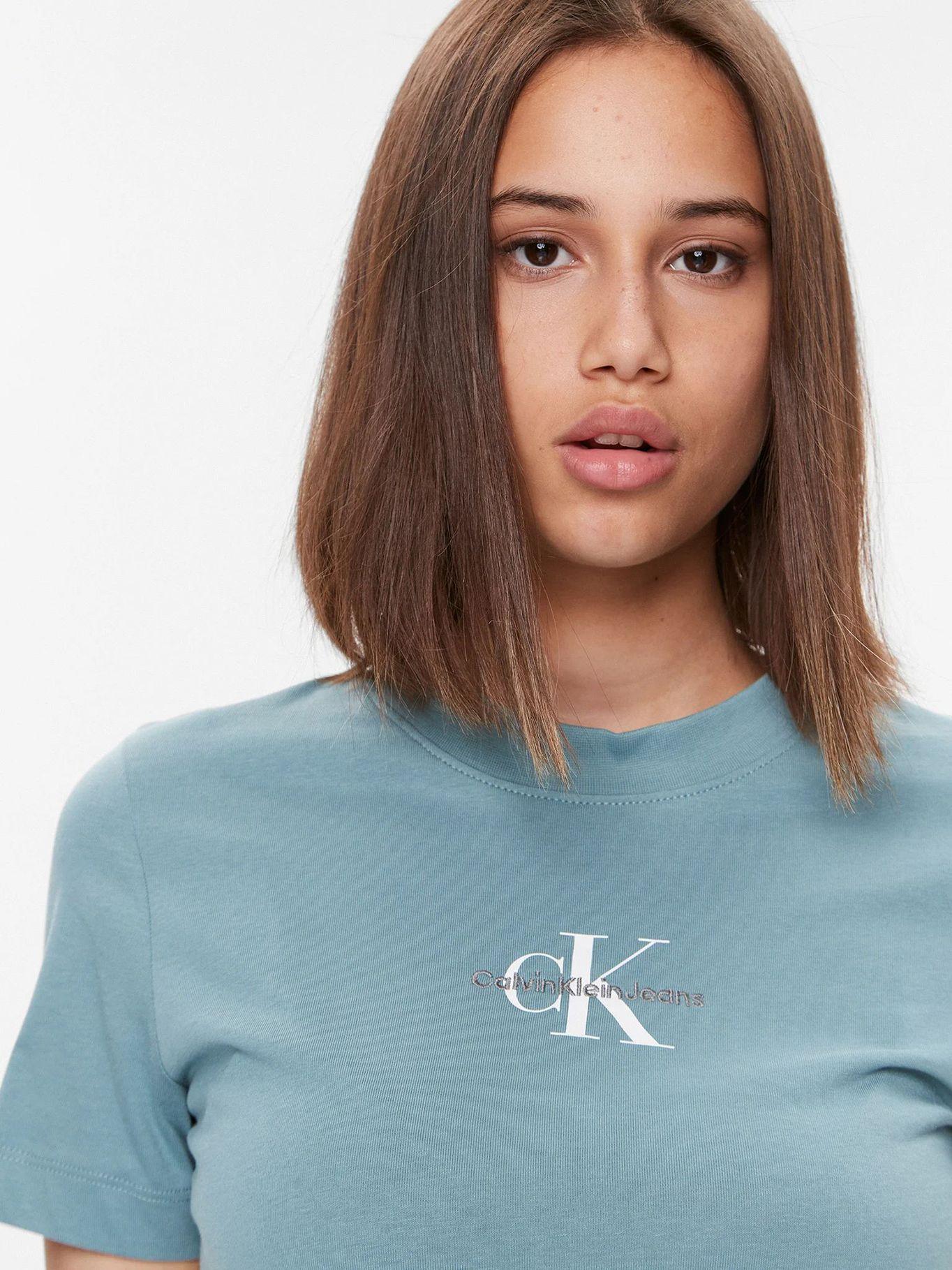 Polera Monologo Slim Fit Verde-3