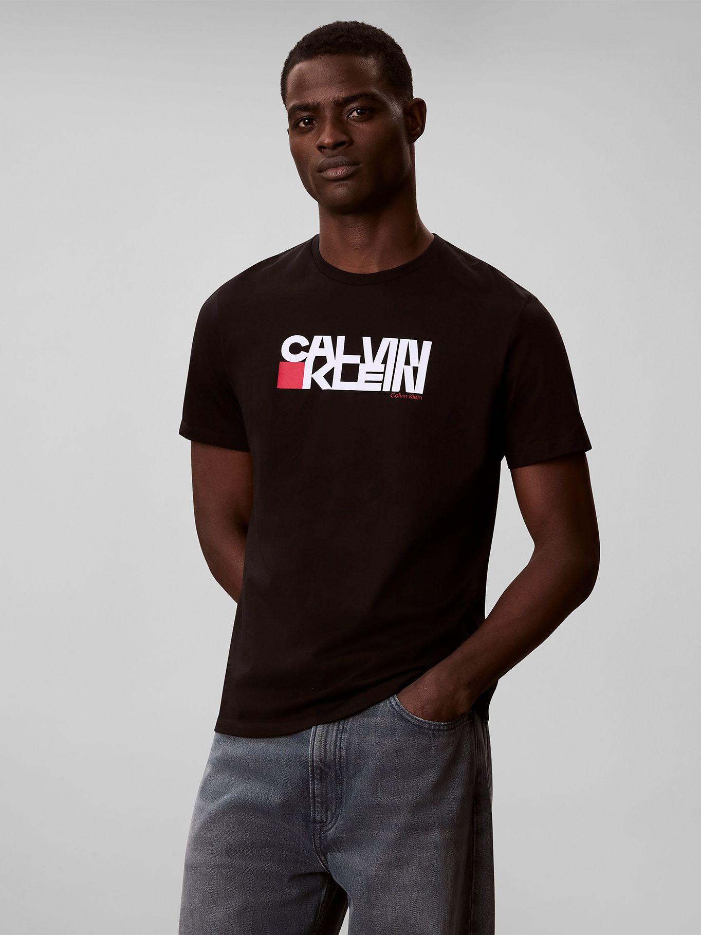 Polera con Estampado Gráfico Redbox Negro Calvin Klein-0